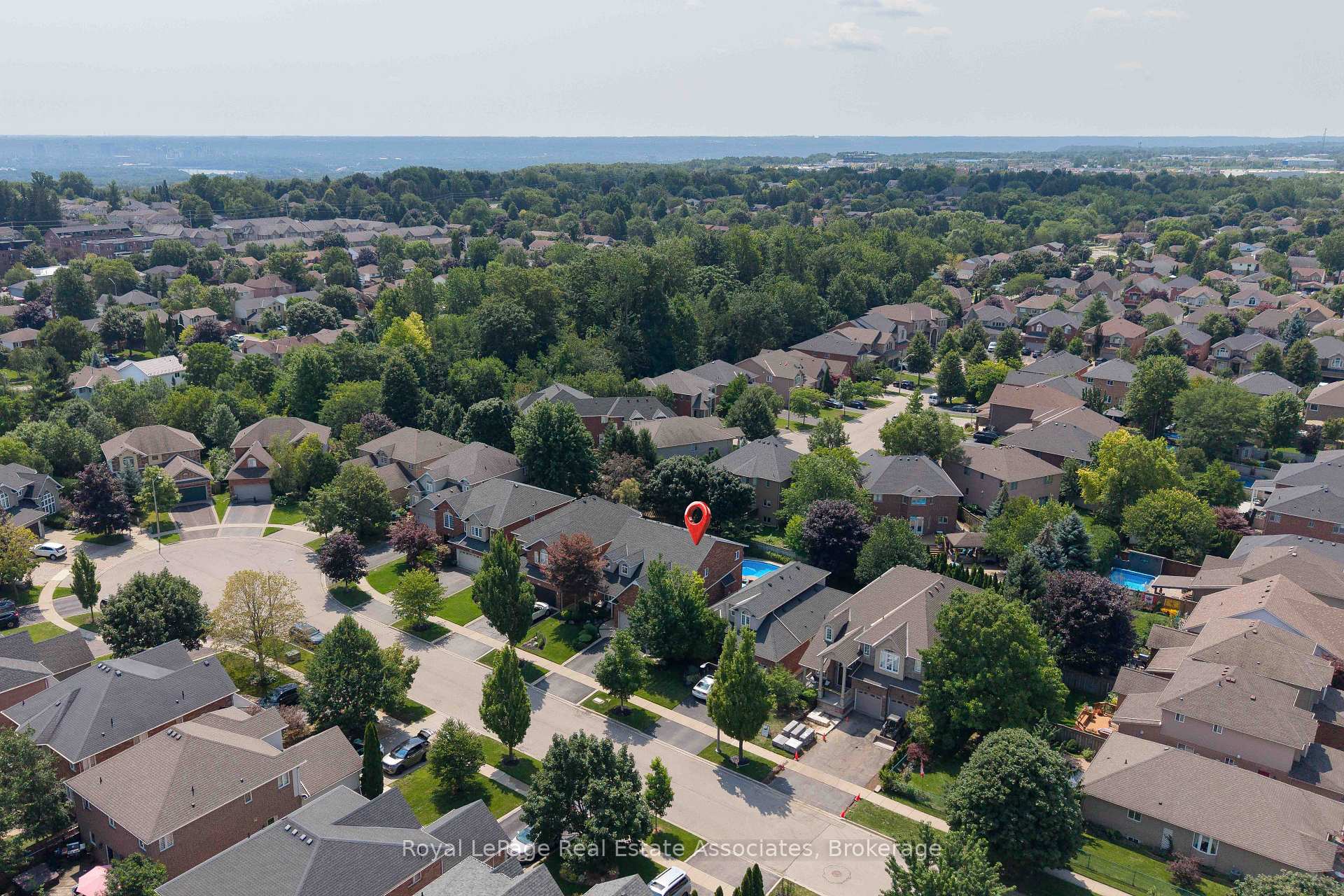 Photo 50 of 5 Volterra Court, Hamilton, Waterdown — HOMEH