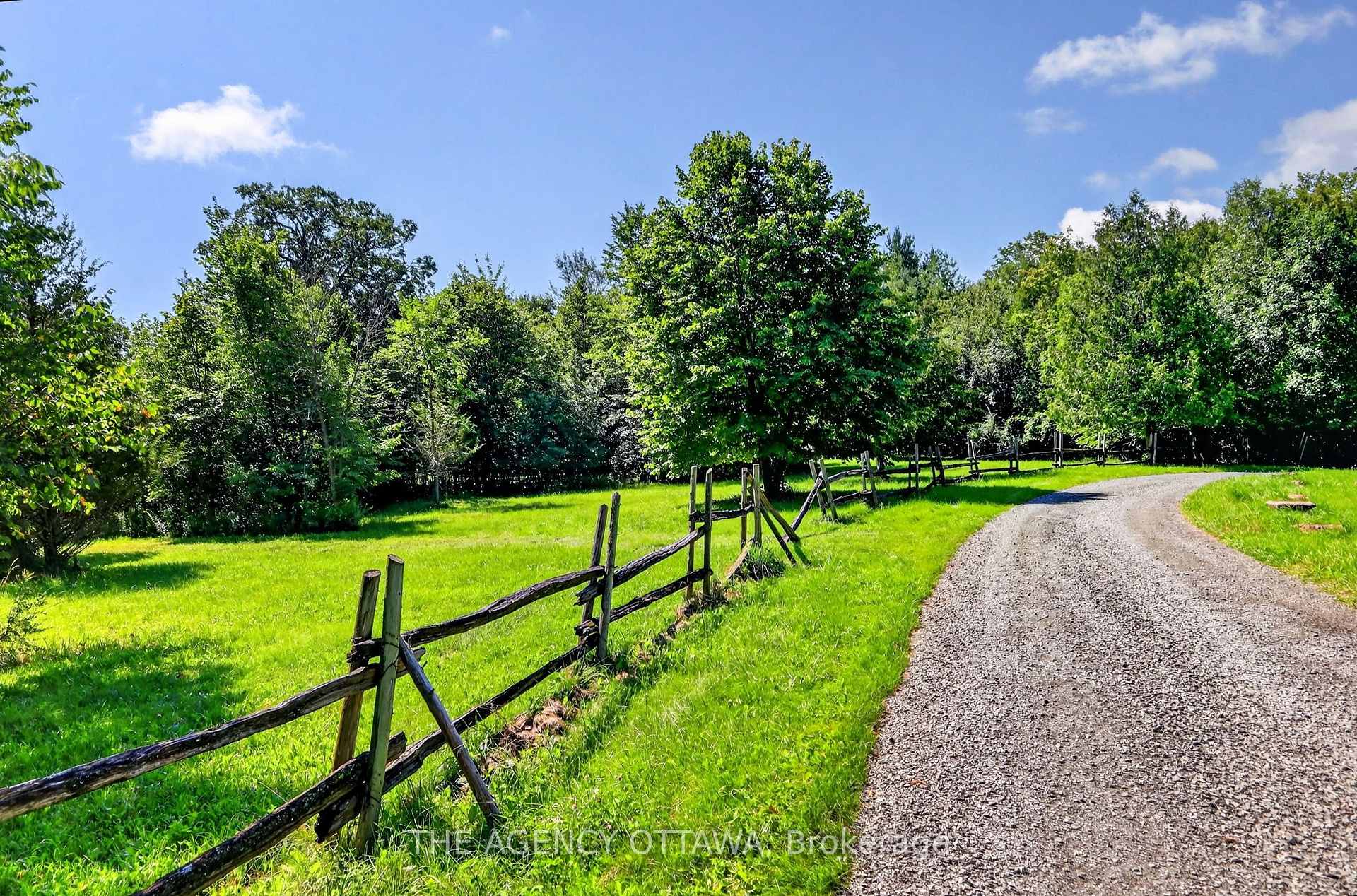 Photo 4 of 00 Piper'S Bay Lane, Rideau Lakes, Rideau Lakes (North Crosby) Twp — HOMEH