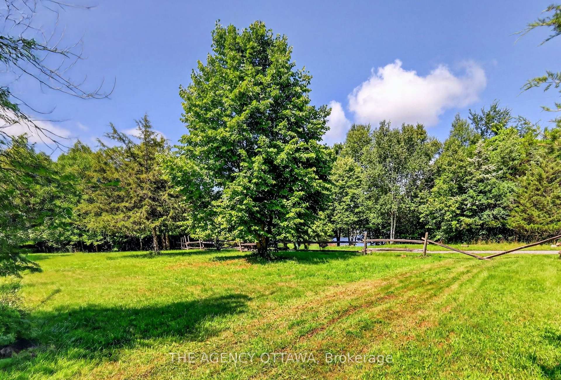 Photo 42 of 00 Piper'S Bay Lane, Rideau Lakes, Rideau Lakes (North Crosby) Twp — HOMEH