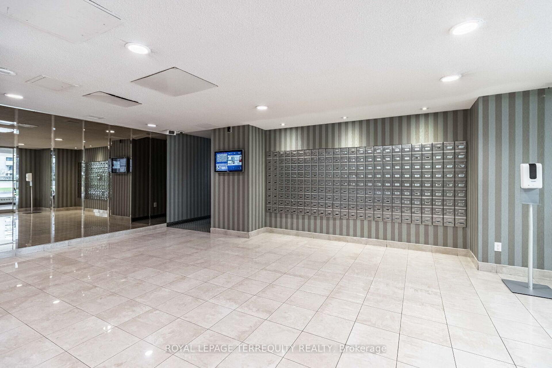 Photo 2 of Unit 210, 299 Mill Road, Etobicoke, Markland Wood — HOMEH