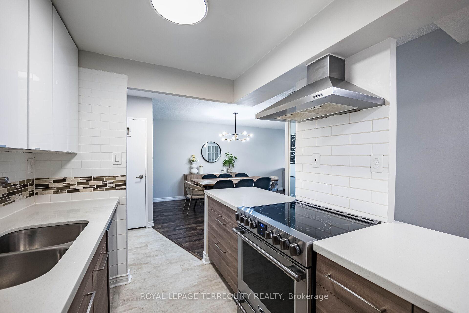 Photo 18 of Unit 210, 299 Mill Road, Etobicoke, Markland Wood — HOMEH
