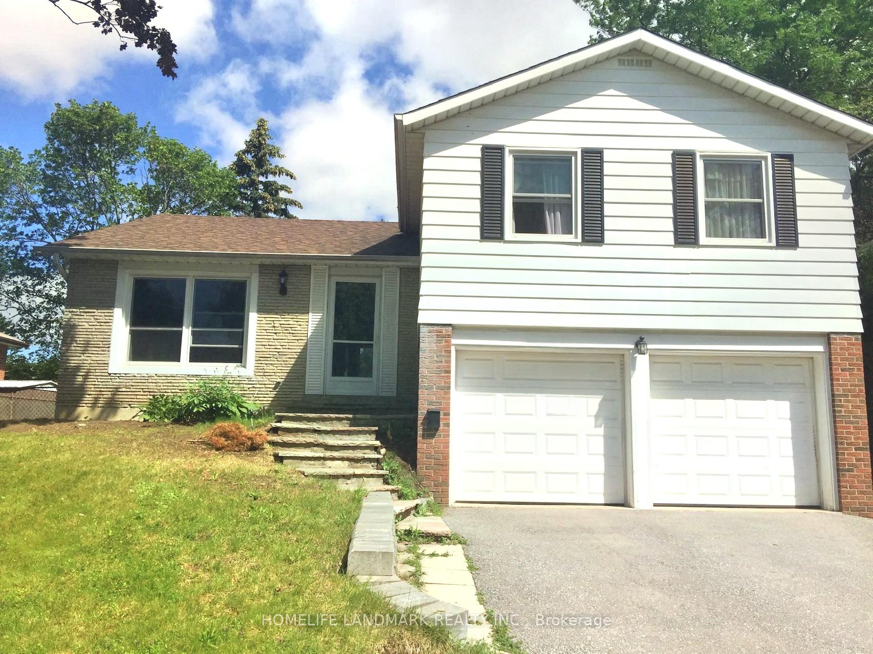 Photo 1 of 105 Rainier Square, Scarborough, L'Amoreaux — HOMEH
