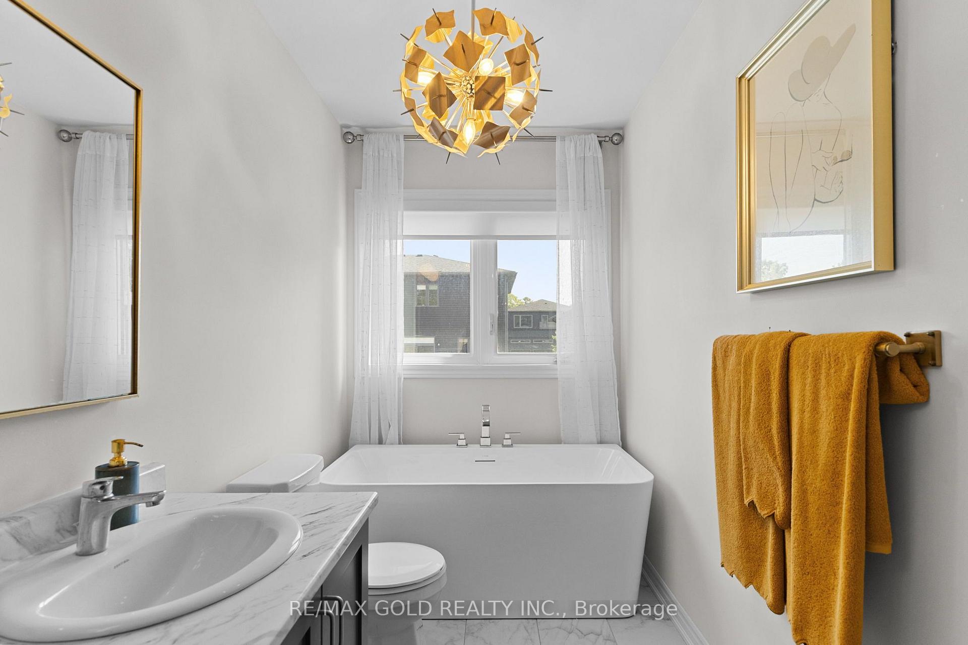 Photo 23 of 54 Eberhardt Drive, Wasaga Beach — HOMEH