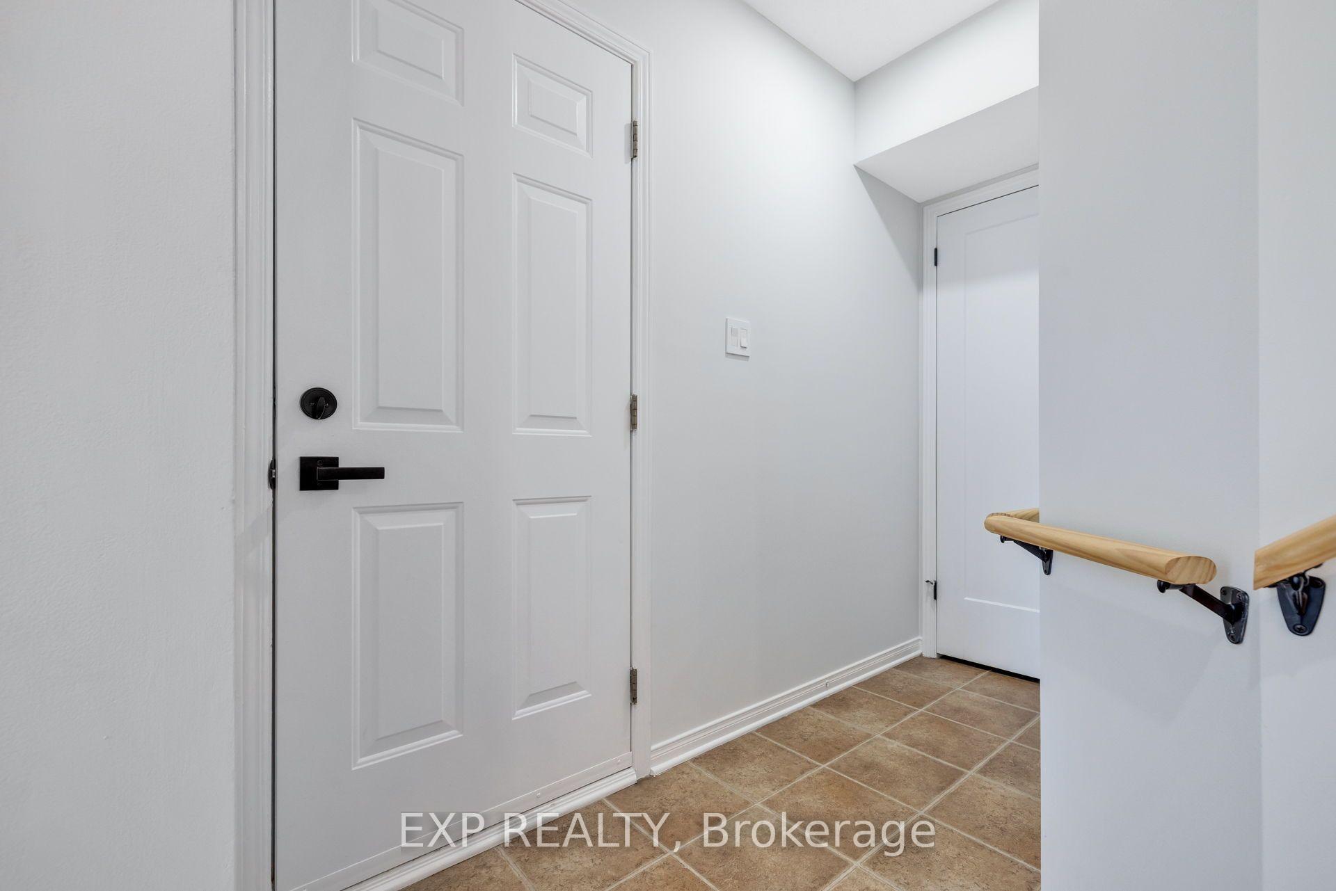 Photo 5 of 114 Ashmore Drive, Ottawa, Barrhaven - Strandherd — HOMEH