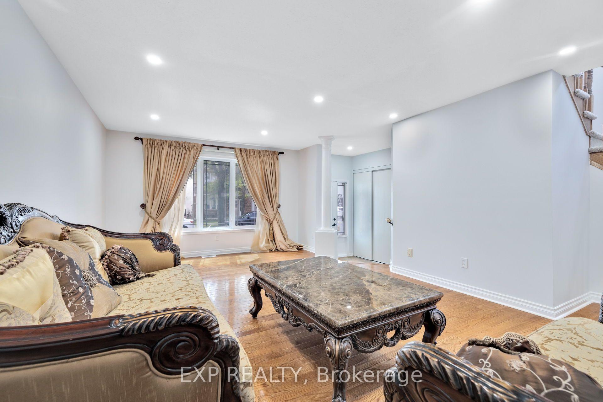 Photo 8 of 114 Ashmore Drive, Ottawa, Barrhaven - Strandherd — HOMEH