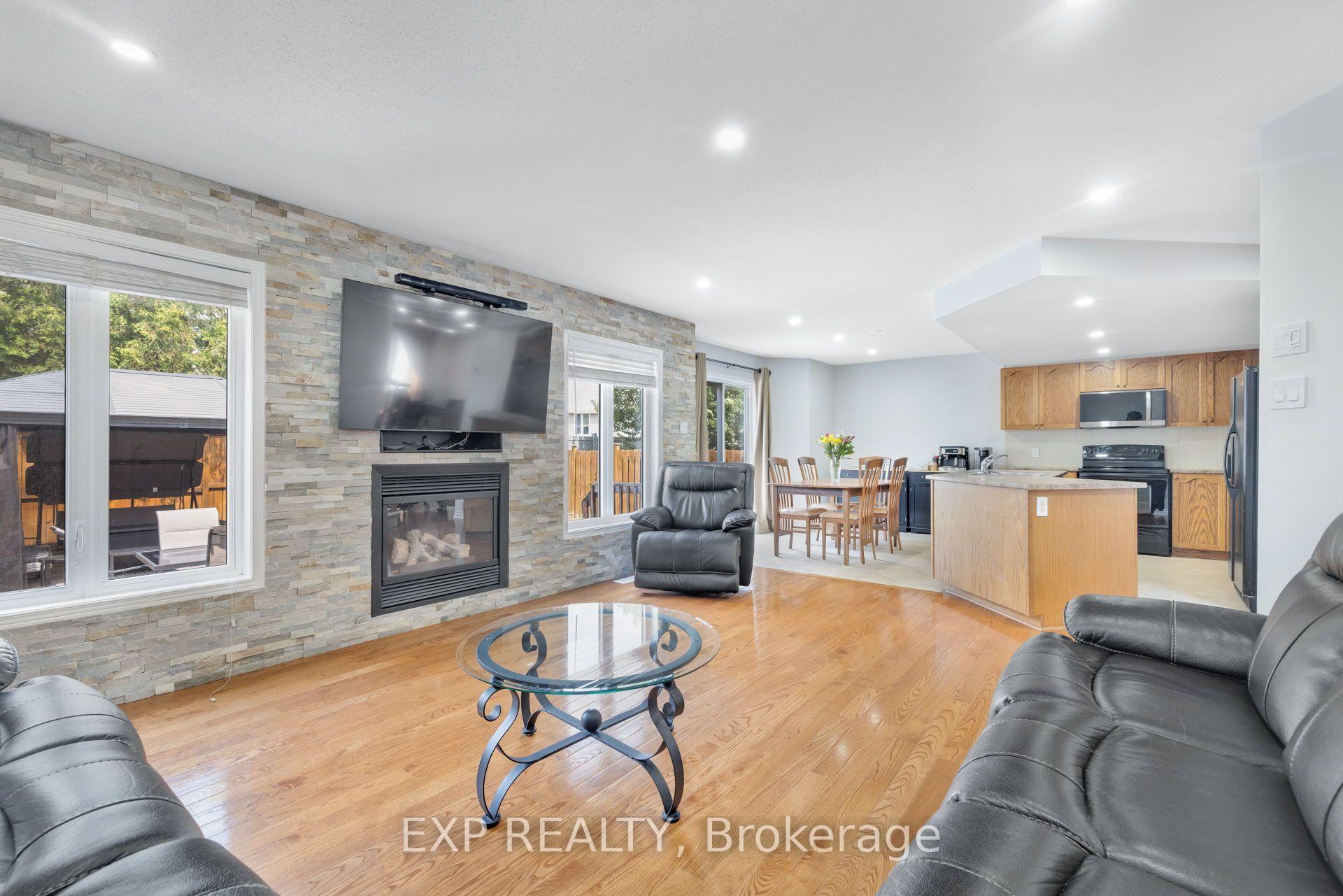 Photo 15 of 114 Ashmore Drive, Ottawa, Barrhaven - Strandherd — HOMEH