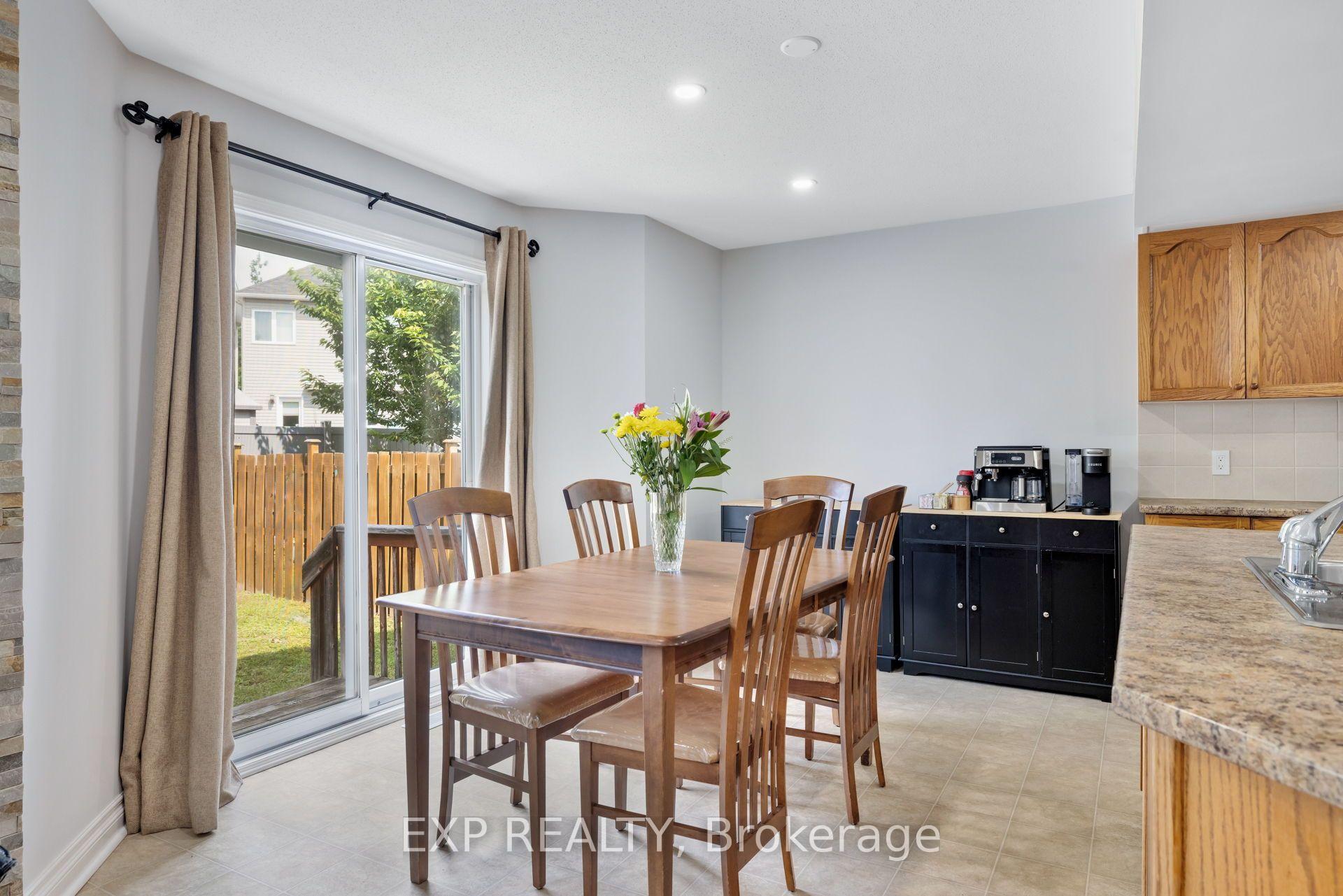Photo 17 of 114 Ashmore Drive, Ottawa, Barrhaven - Strandherd — HOMEH