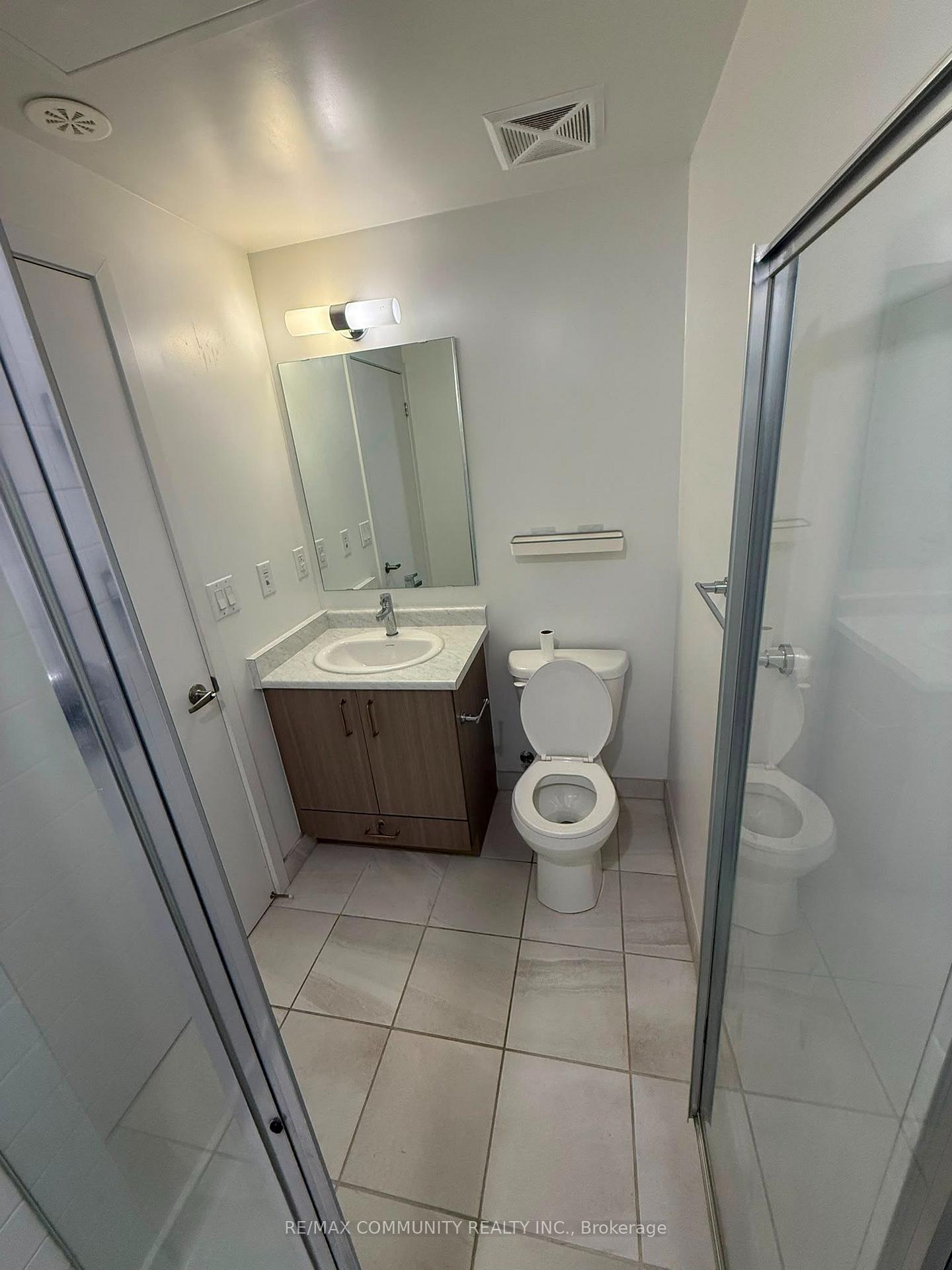 Photo 3 of Unit 109, 130 Canon Jackson Drive, North York, Beechborough-Greenbrook — HOMEH