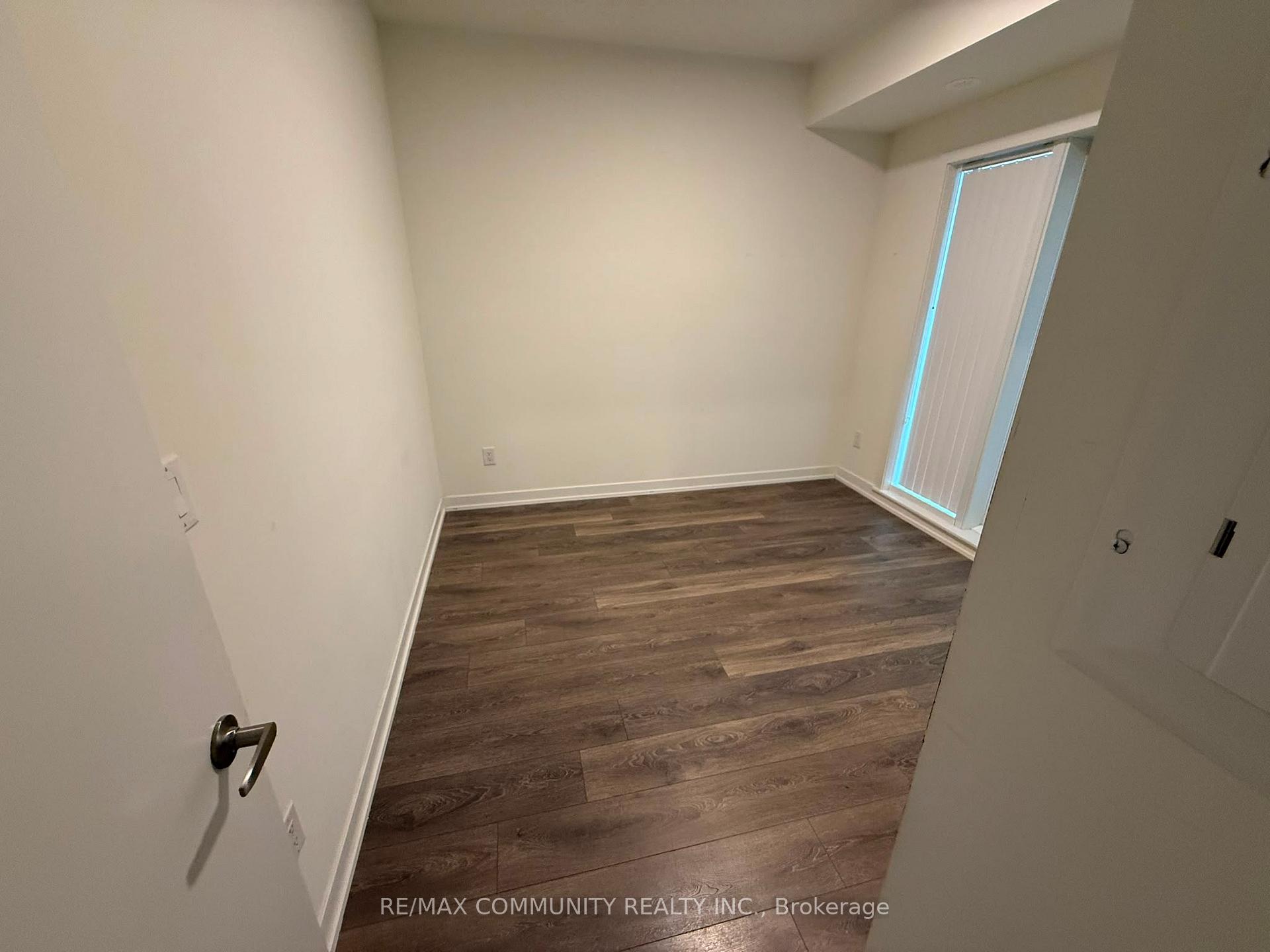 Photo 8 of Unit 109, 130 Canon Jackson Drive, North York, Beechborough-Greenbrook — HOMEH