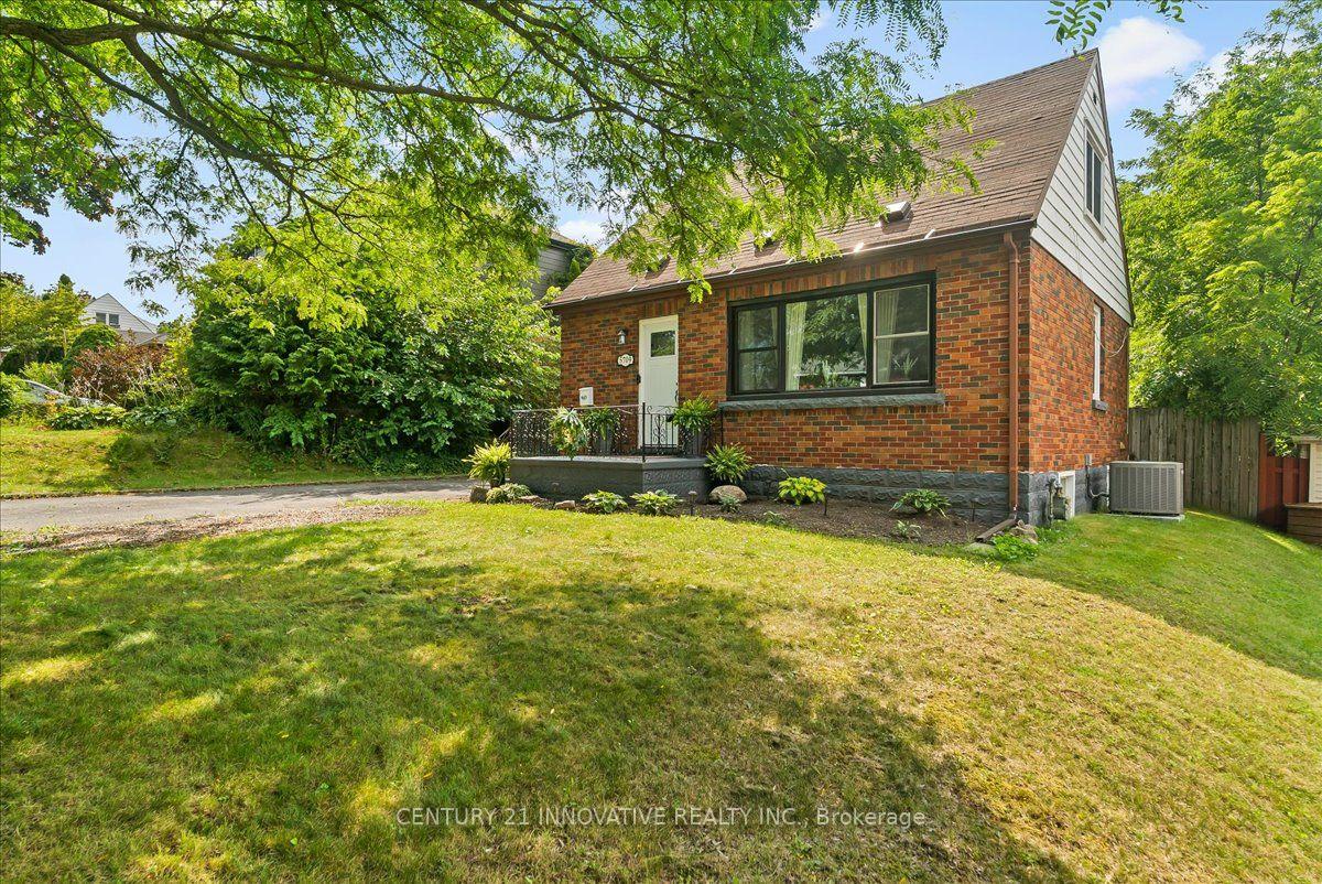Photo 5 of 5709 Hanan Avenue, Niagara Falls, Hospital — HOMEH