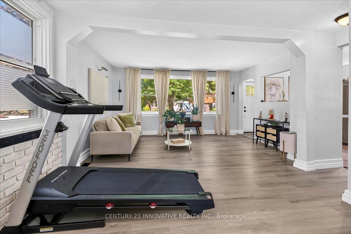 Photo 13 of 5709 Hanan Avenue, Niagara Falls, Hospital — HOMEH