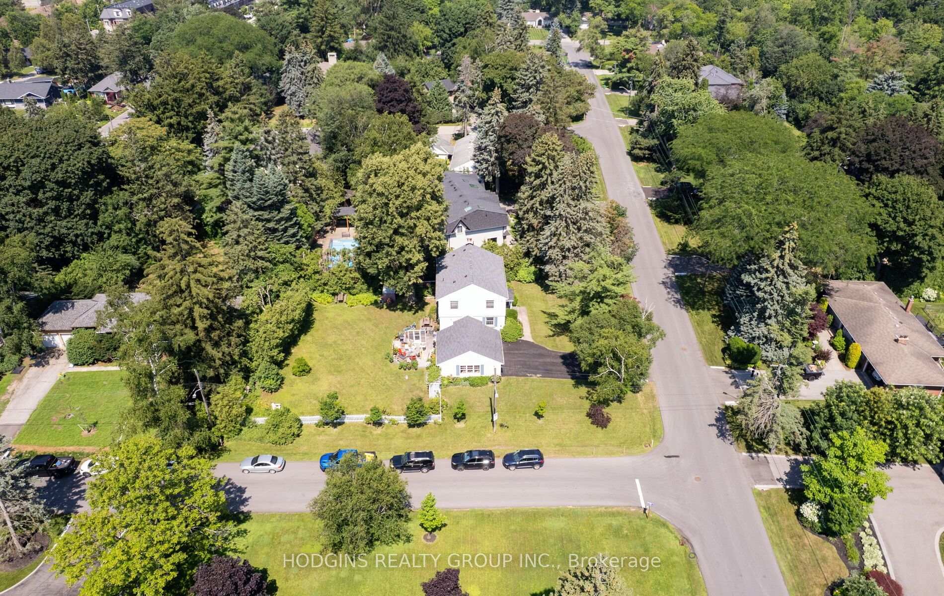 Front of 1558 Broadmoor Avenue
