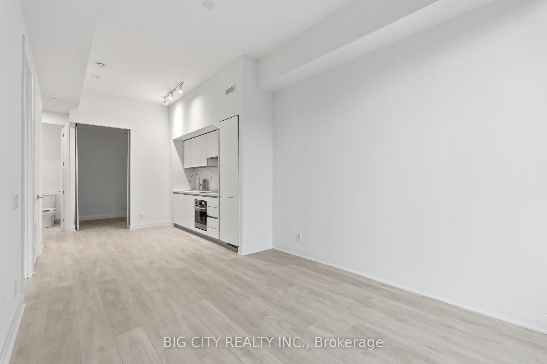 Photo 10 of Unit 201, 25 Frederick Todd Way, Toronto, Thorncliffe Park — HOMEH