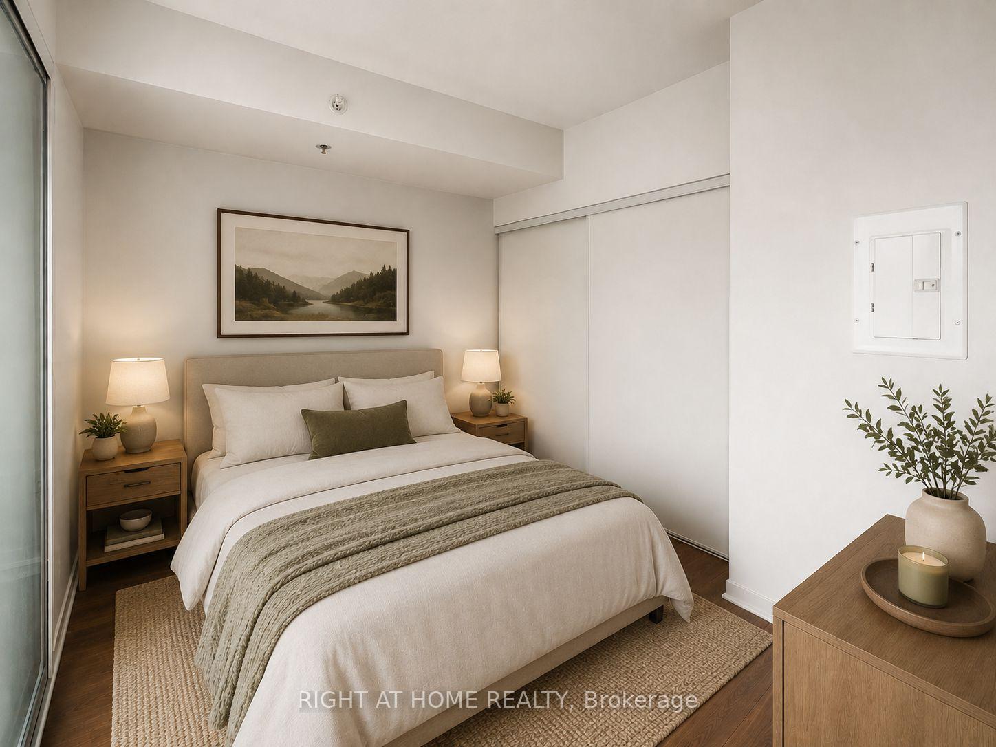 Photo 5 of Unit 827E, 36 Lisgar Street, Toronto, Little Portugal — HOMEH