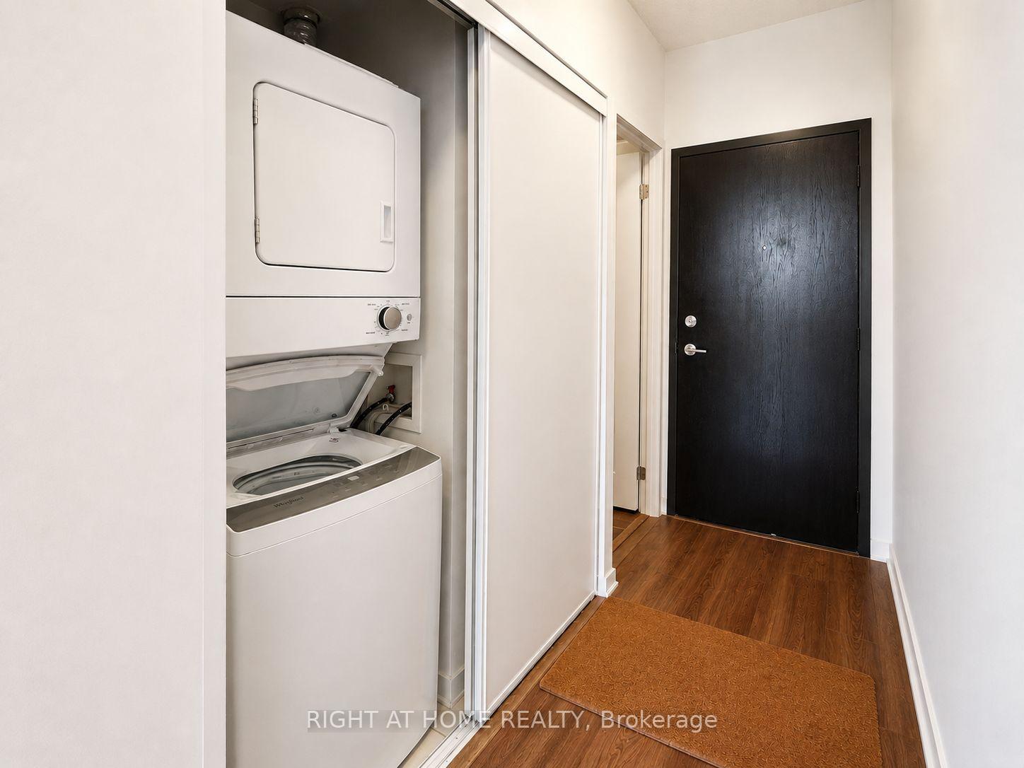 Photo 6 of Unit 827E, 36 Lisgar Street, Toronto, Little Portugal — HOMEH