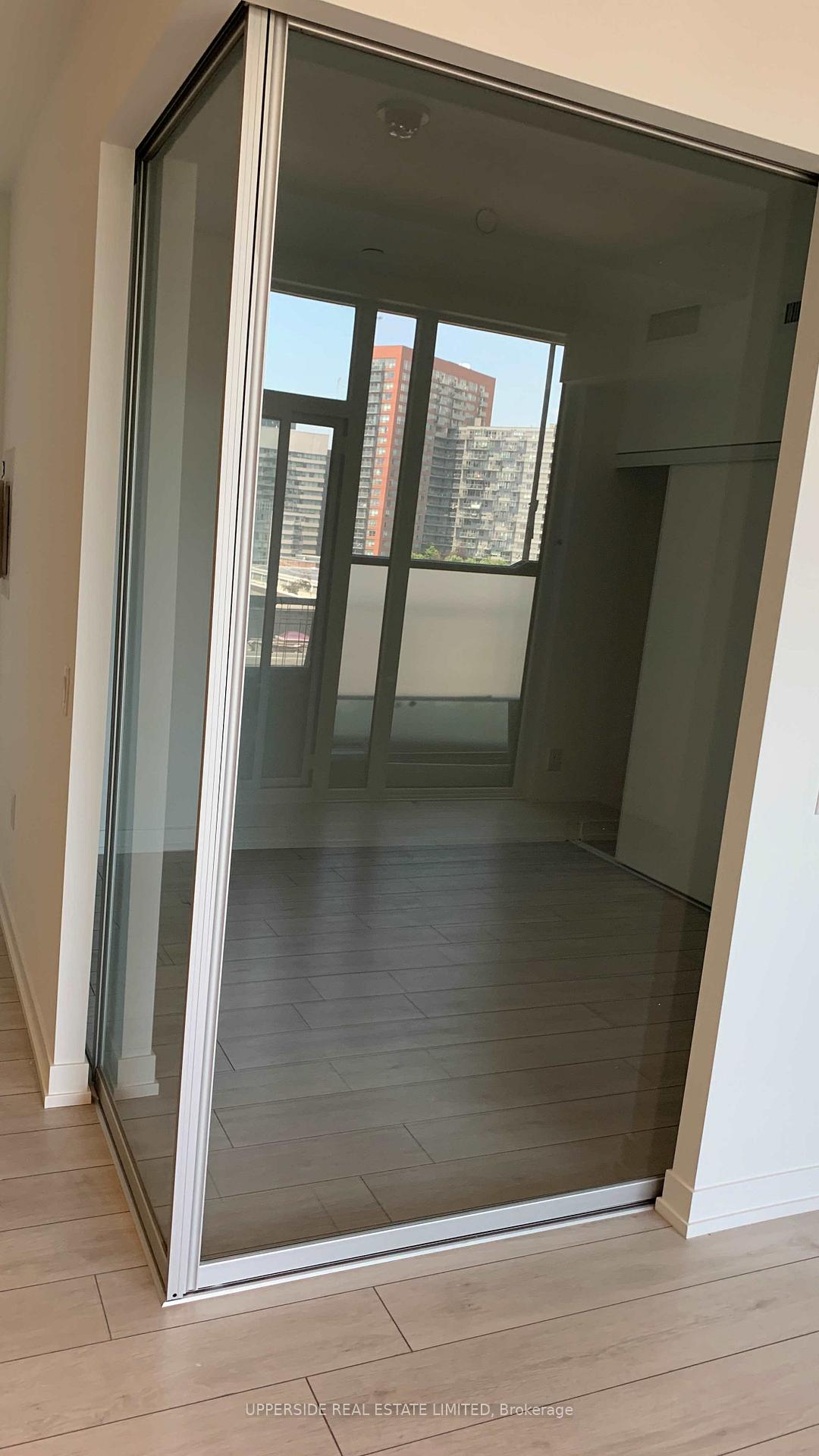 Photo 7 of Unit 401, 270 Dufferin Street, Toronto, South Parkdale — HOMEH