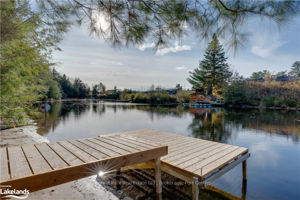 Photo 2 of Unit 7, 39 Southbank Drive, Bracebridge — HOMEH