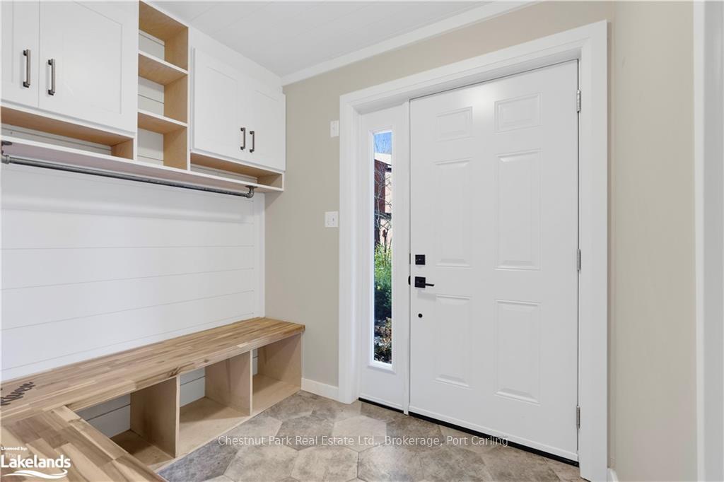 Photo 3 of Unit 7, 39 Southbank Drive, Bracebridge — HOMEH