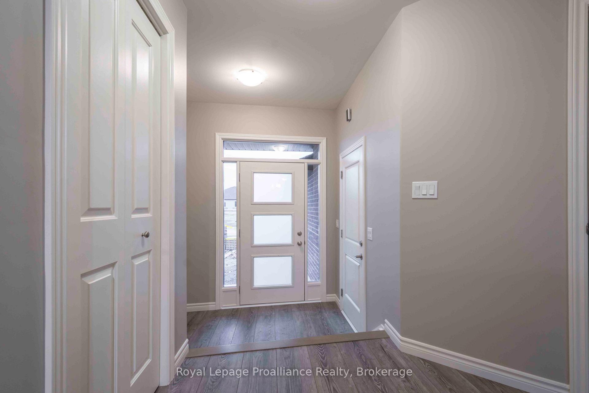 Photo 3 of 45 Dewal Place, Belleville, Belleville Ward — HOMEH