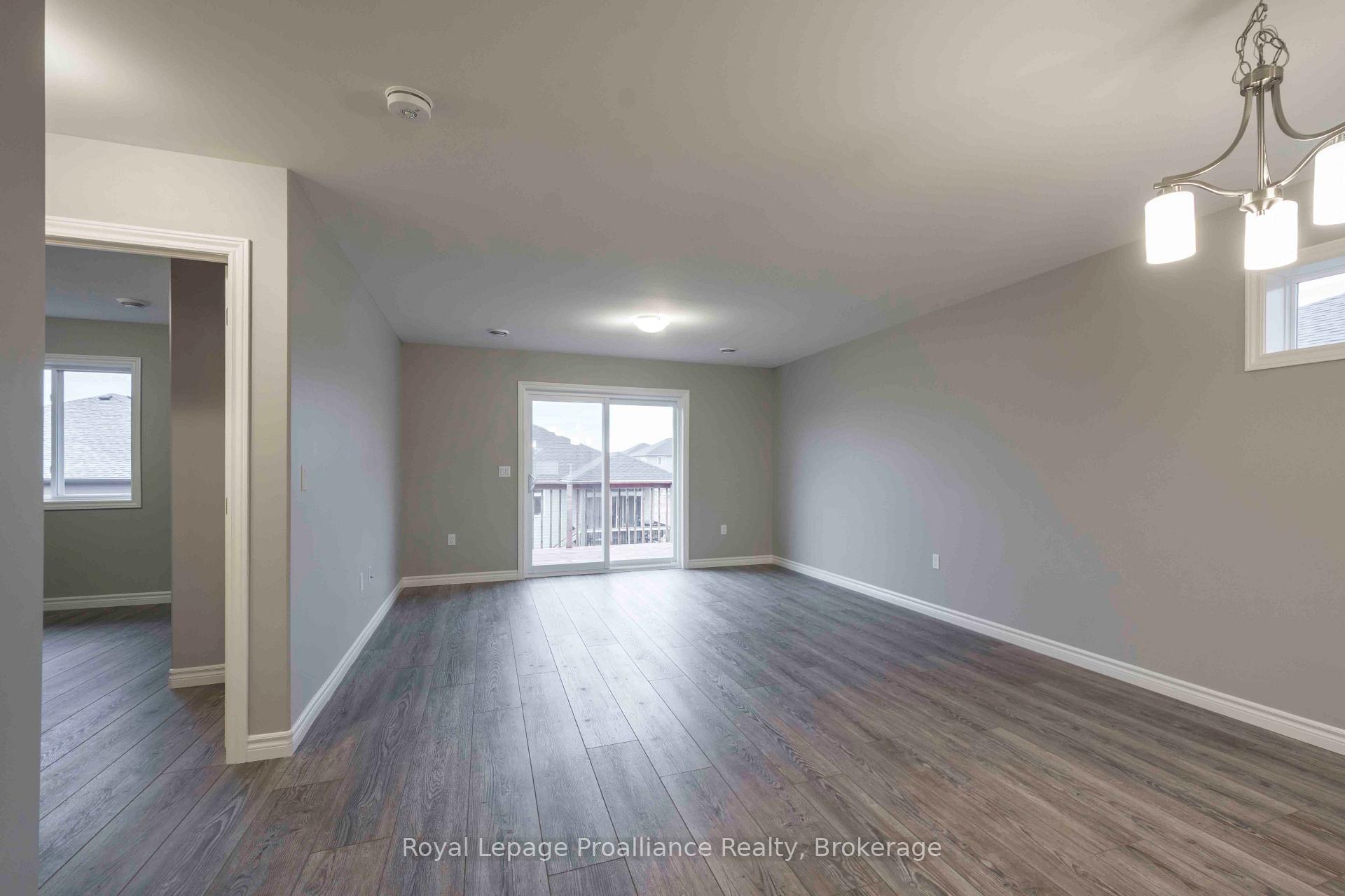 Photo 8 of 45 Dewal Place, Belleville, Belleville Ward — HOMEH