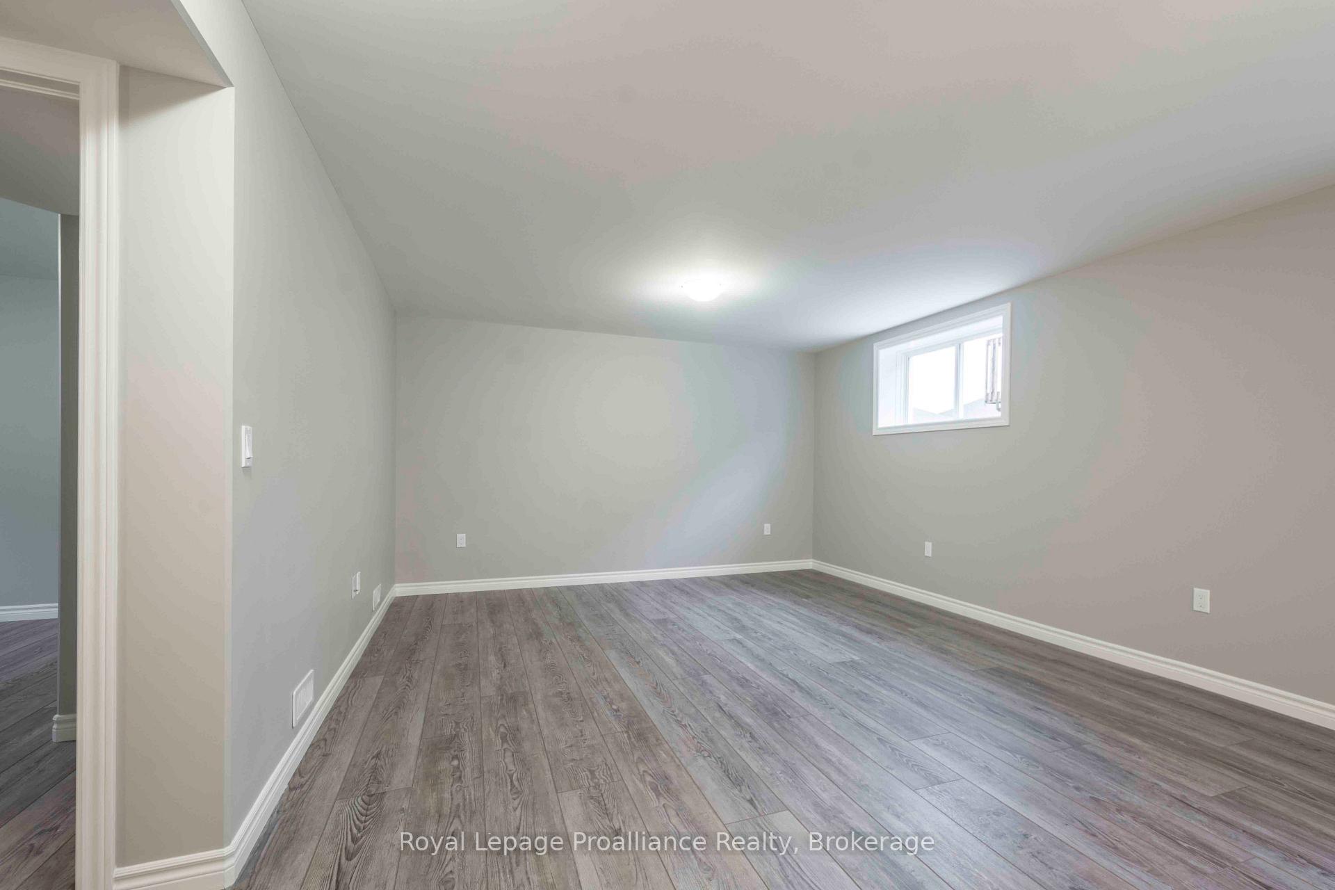 Photo 20 of 45 Dewal Place, Belleville, Belleville Ward — HOMEH
