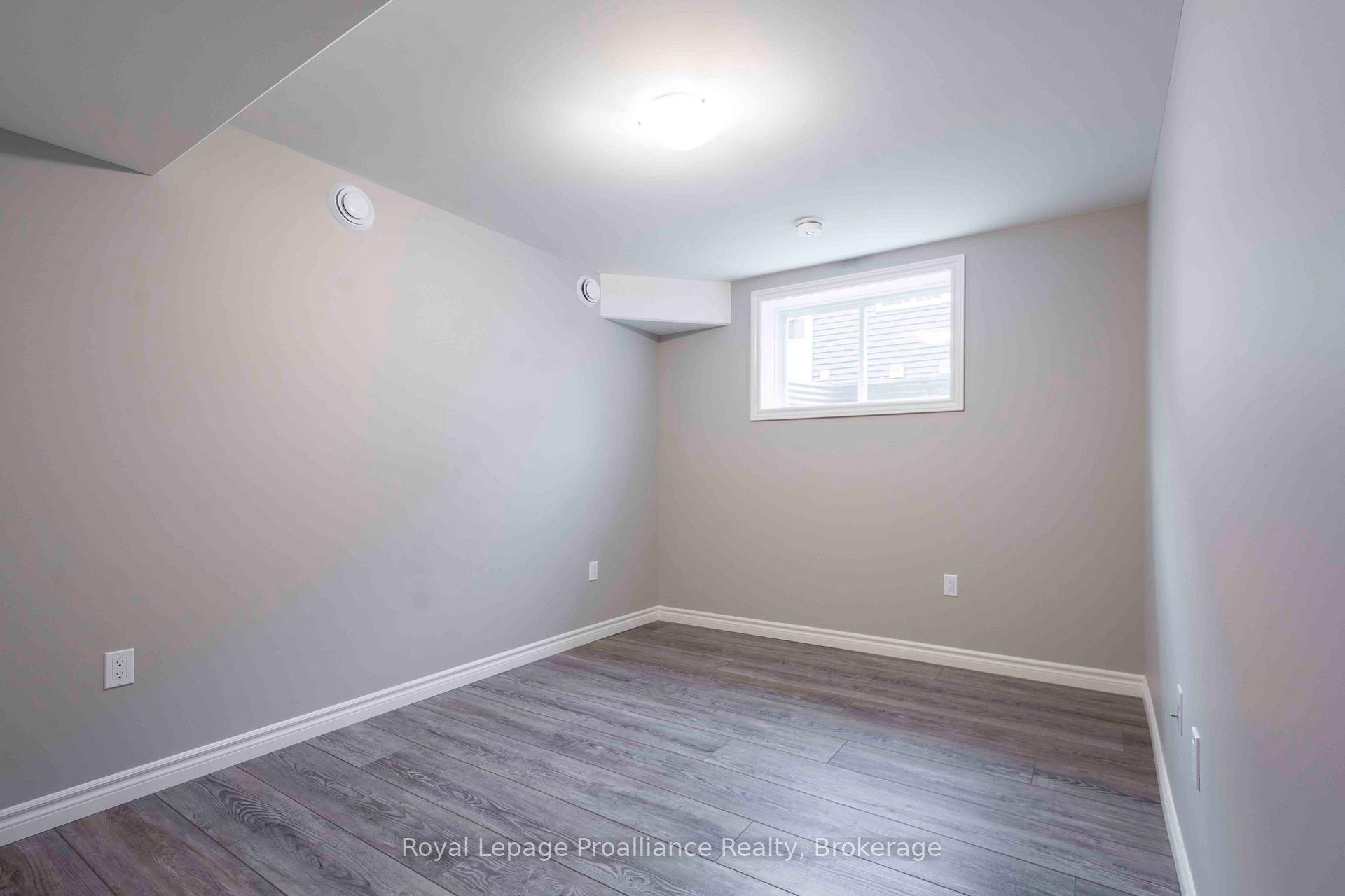 Photo 24 of 45 Dewal Place, Belleville, Belleville Ward — HOMEH