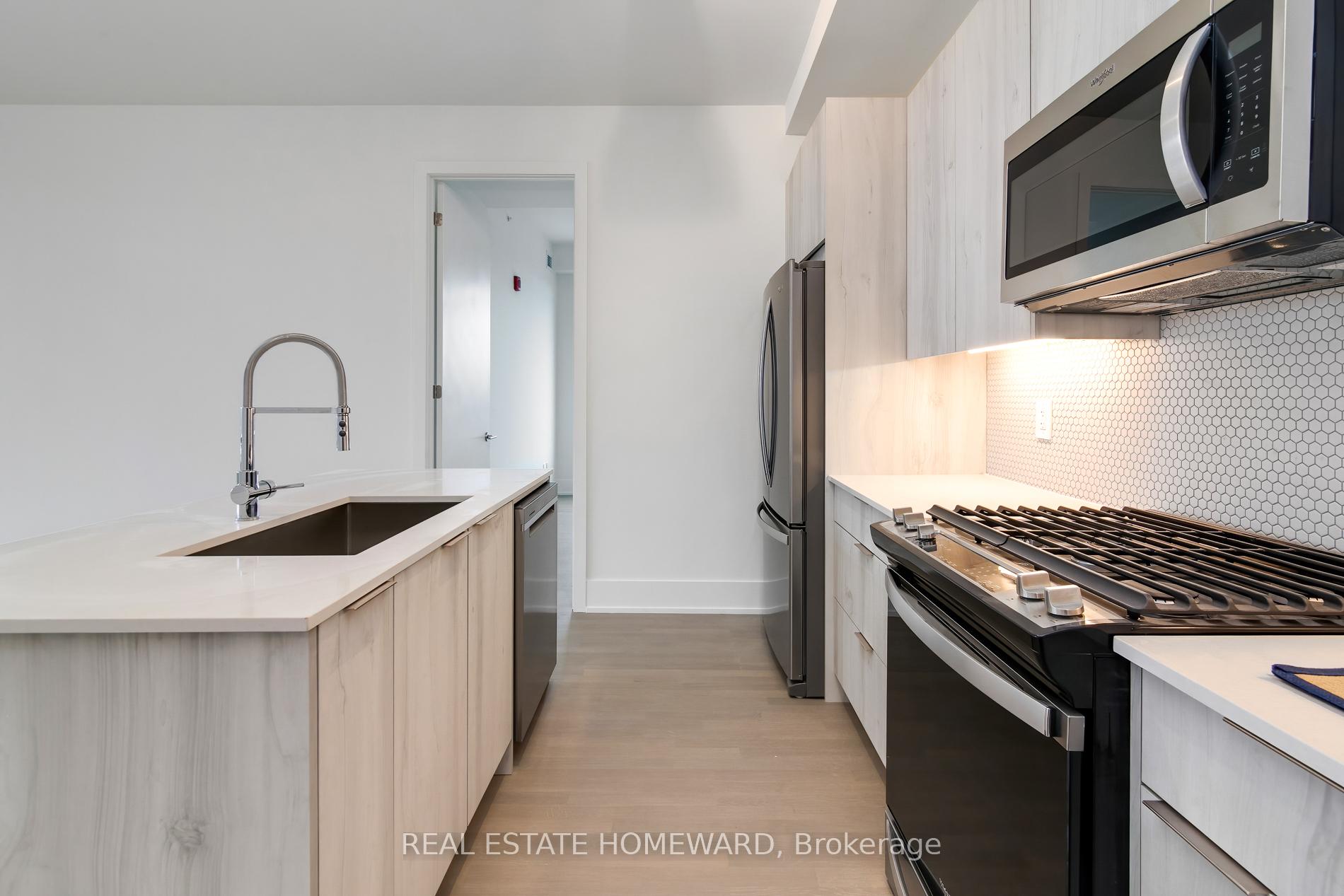 Photo 3 of Unit 601, 495 Logan Avenue, Toronto, North Riverdale — HOMEH