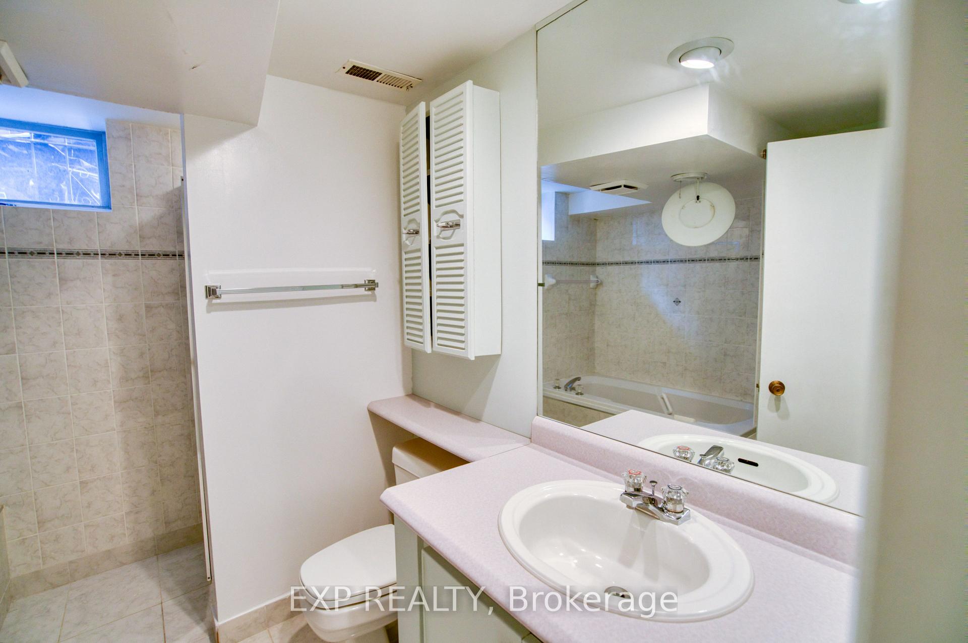 Photo 17 of Unit B, 304 Stewart Street, Ottawa, Sandy Hill — HOMEH