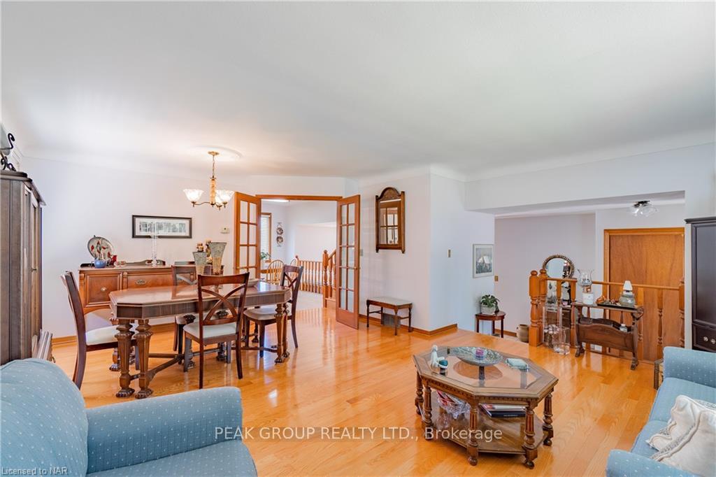 Photo 4 of 7180 Freeman Street, Niagara Falls, Morrison — HOMEH