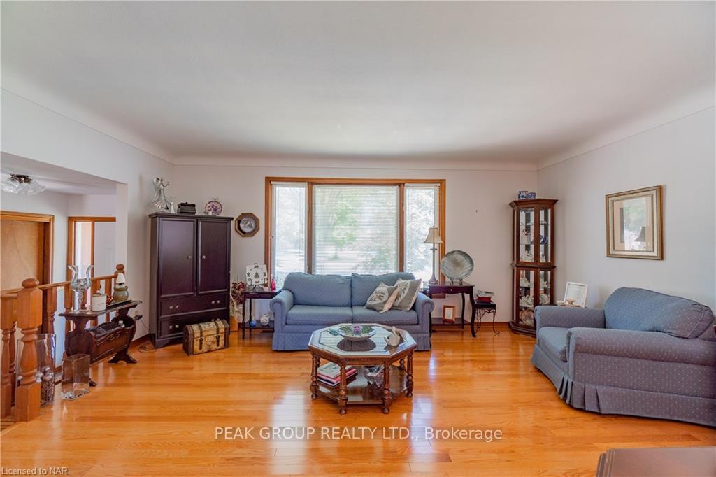 Photo 5 of 7180 Freeman Street, Niagara Falls, Morrison — HOMEH