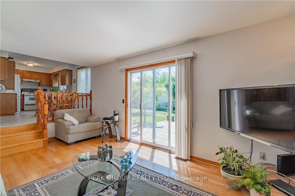 Photo 8 of 7180 Freeman Street, Niagara Falls, Morrison — HOMEH