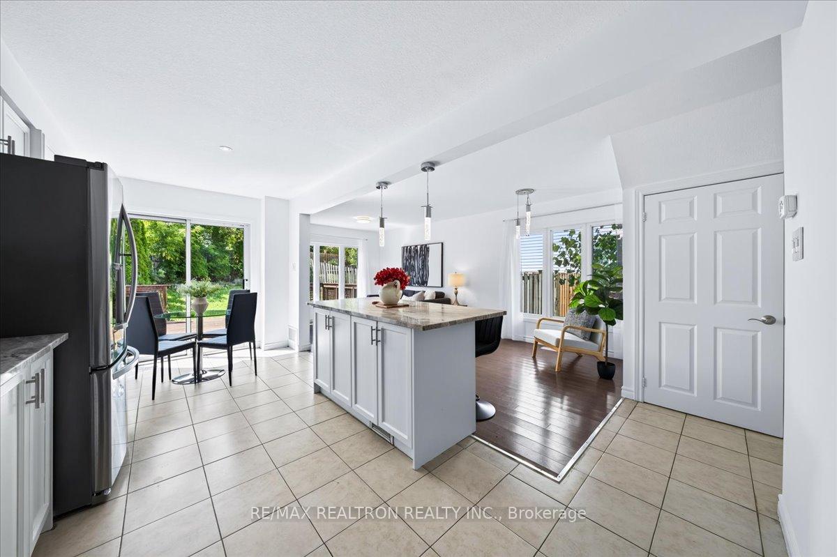 Photo 13 of 21 Brandy Crescent, Kitchener, Grand River North — HOMEH