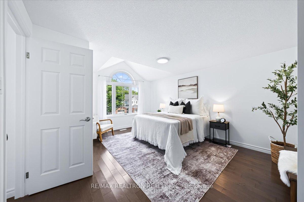 Photo 26 of 21 Brandy Crescent, Kitchener, Grand River North — HOMEH