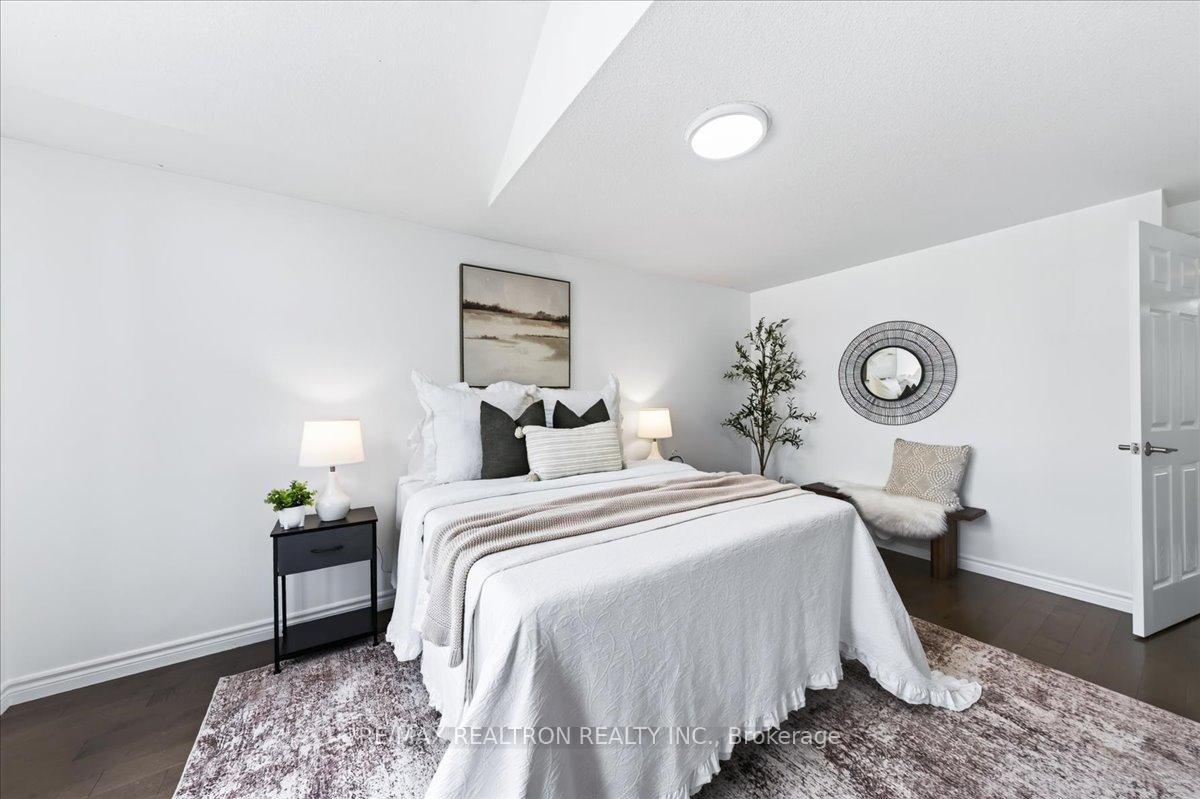 Photo 27 of 21 Brandy Crescent, Kitchener, Grand River North — HOMEH