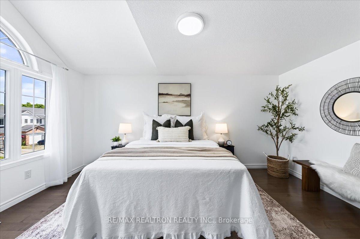 Photo 28 of 21 Brandy Crescent, Kitchener, Grand River North — HOMEH