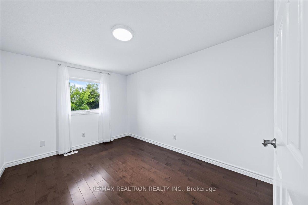 Photo 34 of 21 Brandy Crescent, Kitchener, Grand River North — HOMEH