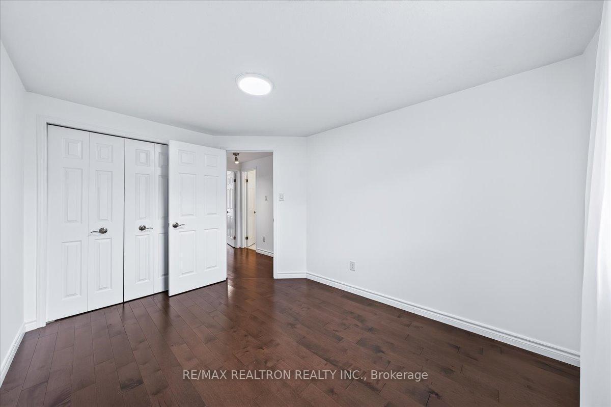 Photo 35 of 21 Brandy Crescent, Kitchener, Grand River North — HOMEH