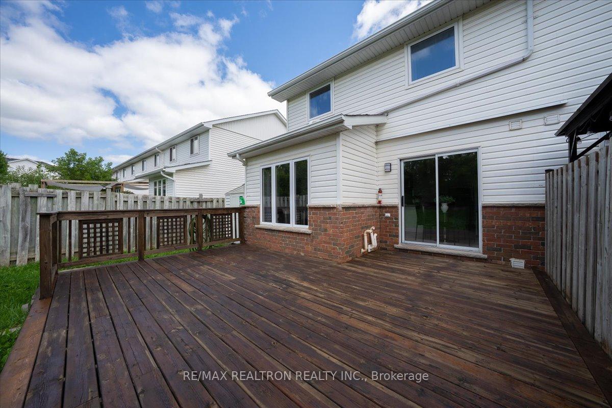 Photo 39 of 21 Brandy Crescent, Kitchener, Grand River North — HOMEH