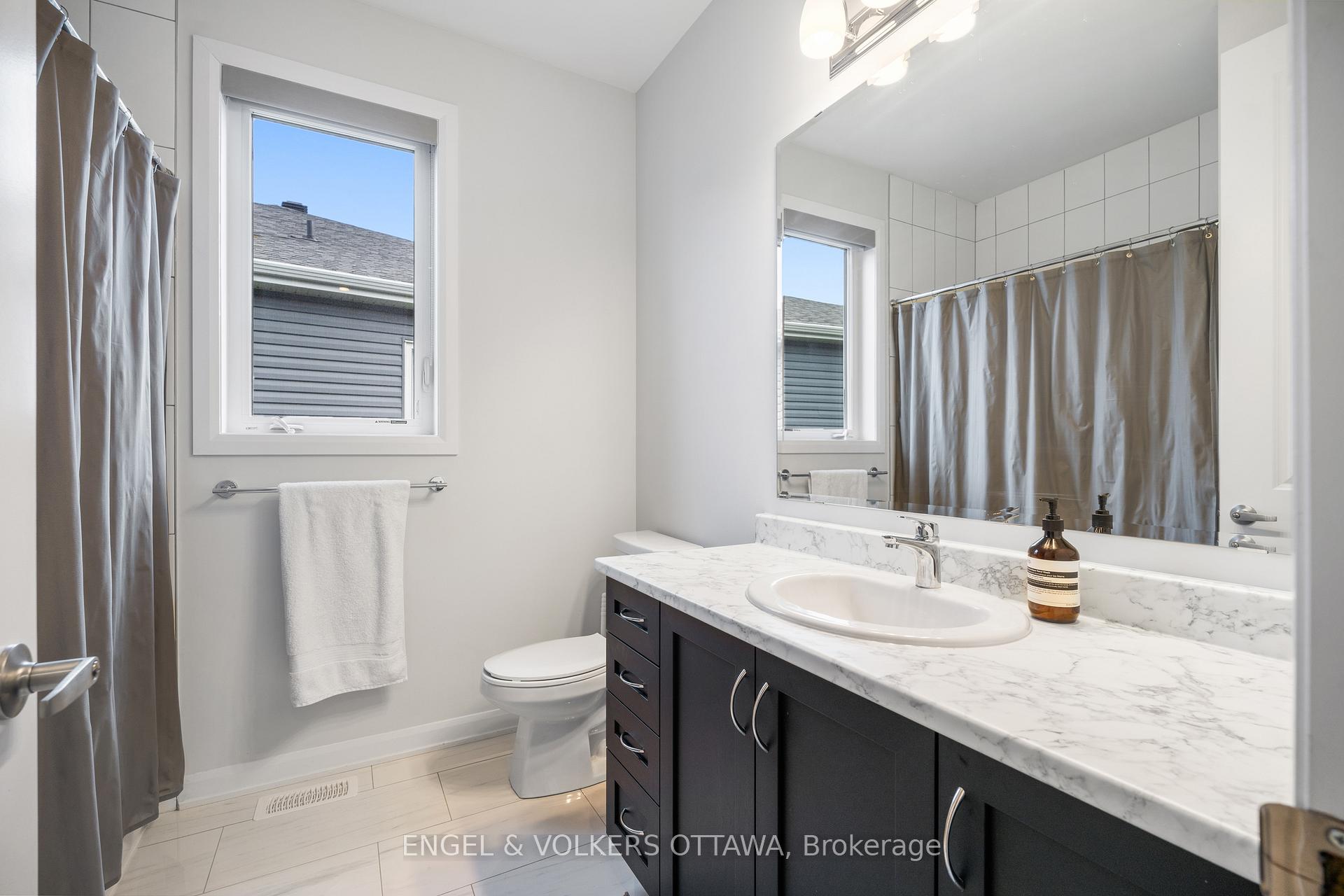 Photo 3 of 777 Coast Circle, Ottawa, Mahogany Community — HOMEH