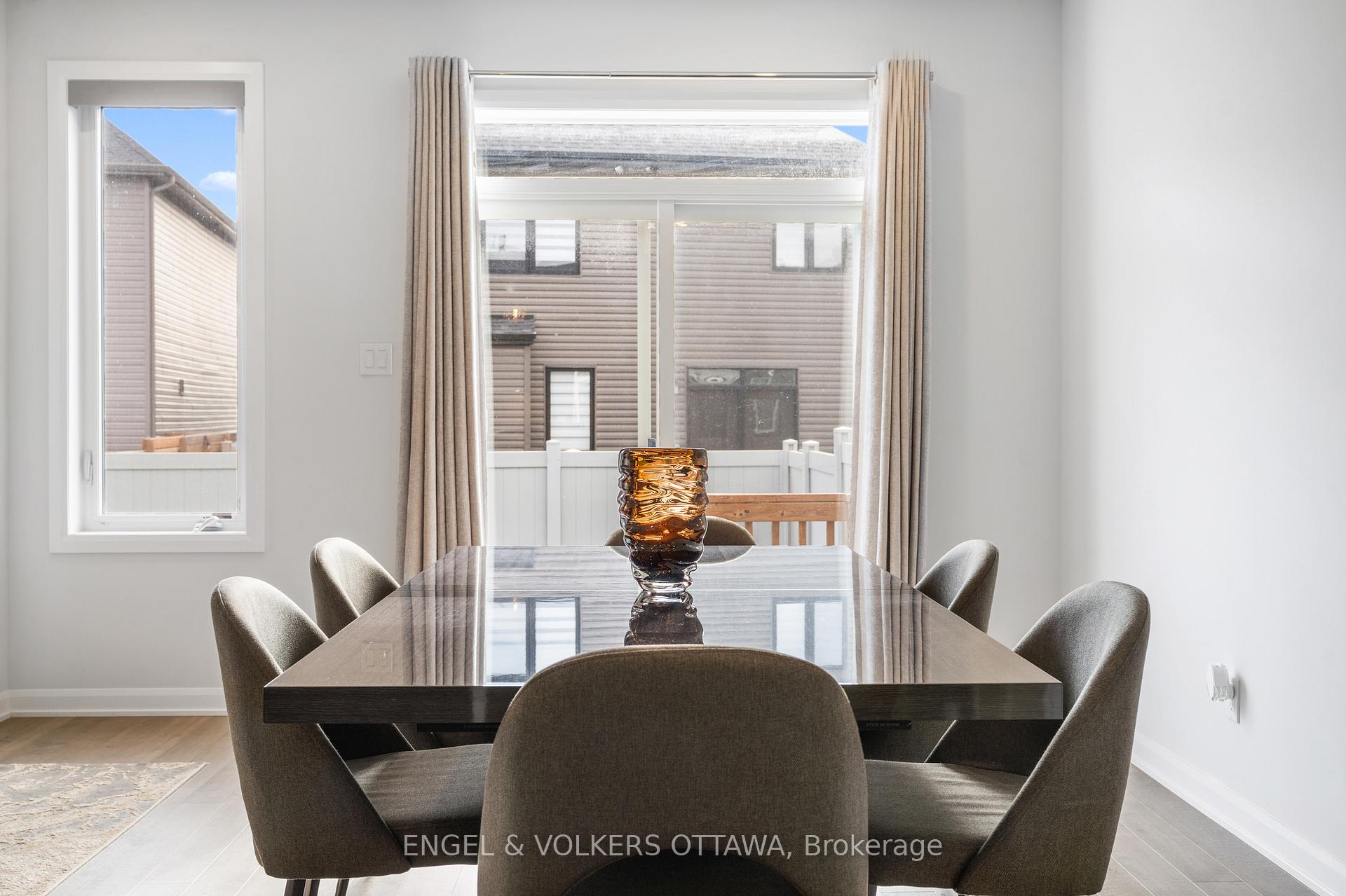 Photo 15 of 777 Coast Circle, Ottawa, Mahogany Community — HOMEH