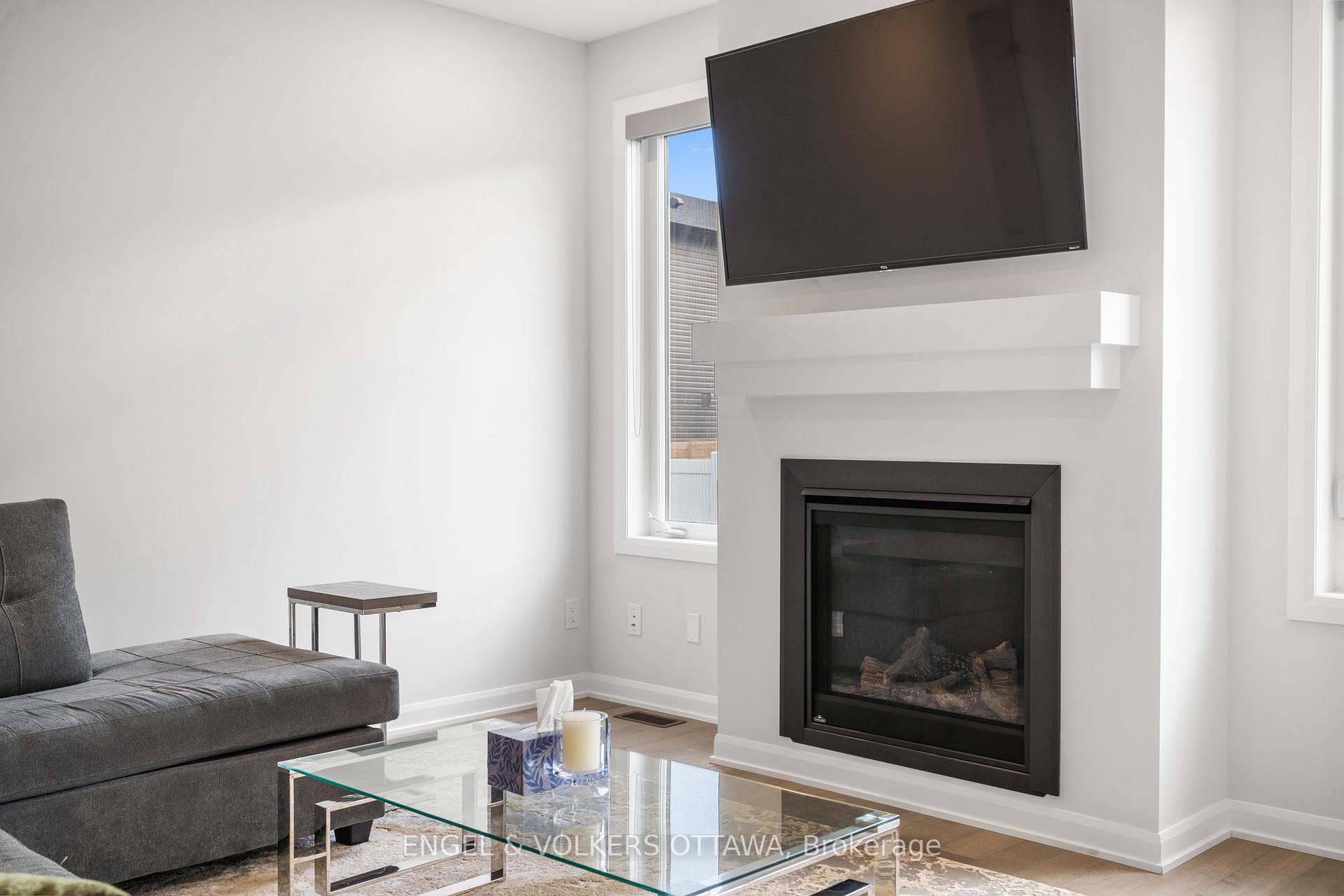Photo 20 of 777 Coast Circle, Ottawa, Mahogany Community — HOMEH