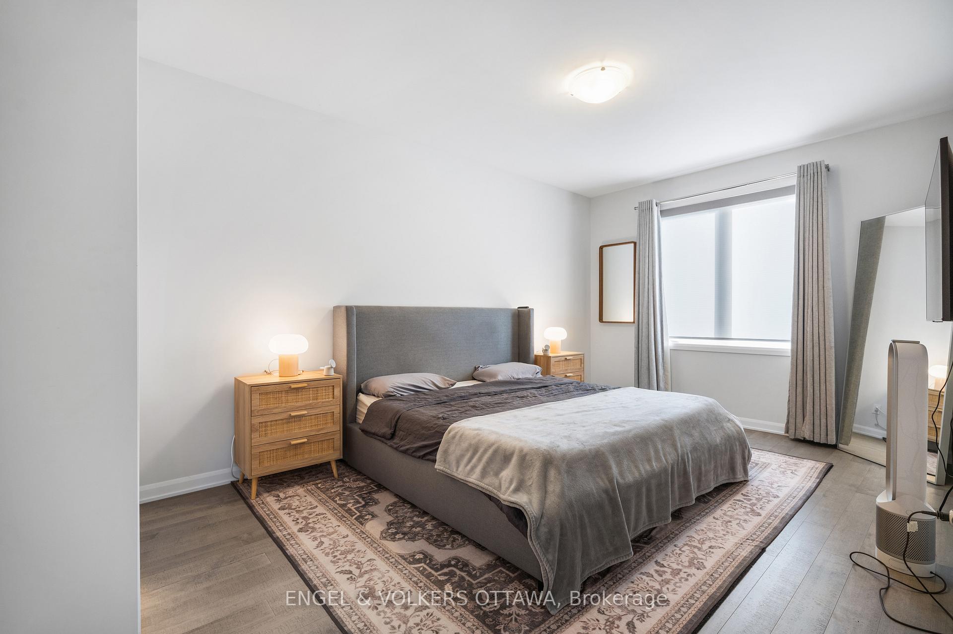 Photo 24 of 777 Coast Circle, Ottawa, Mahogany Community — HOMEH