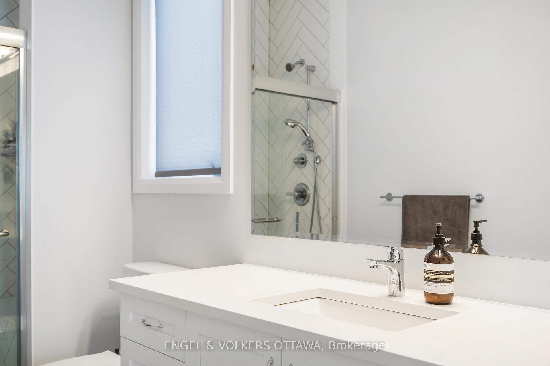 Photo 28 of 777 Coast Circle, Ottawa, Mahogany Community — HOMEH