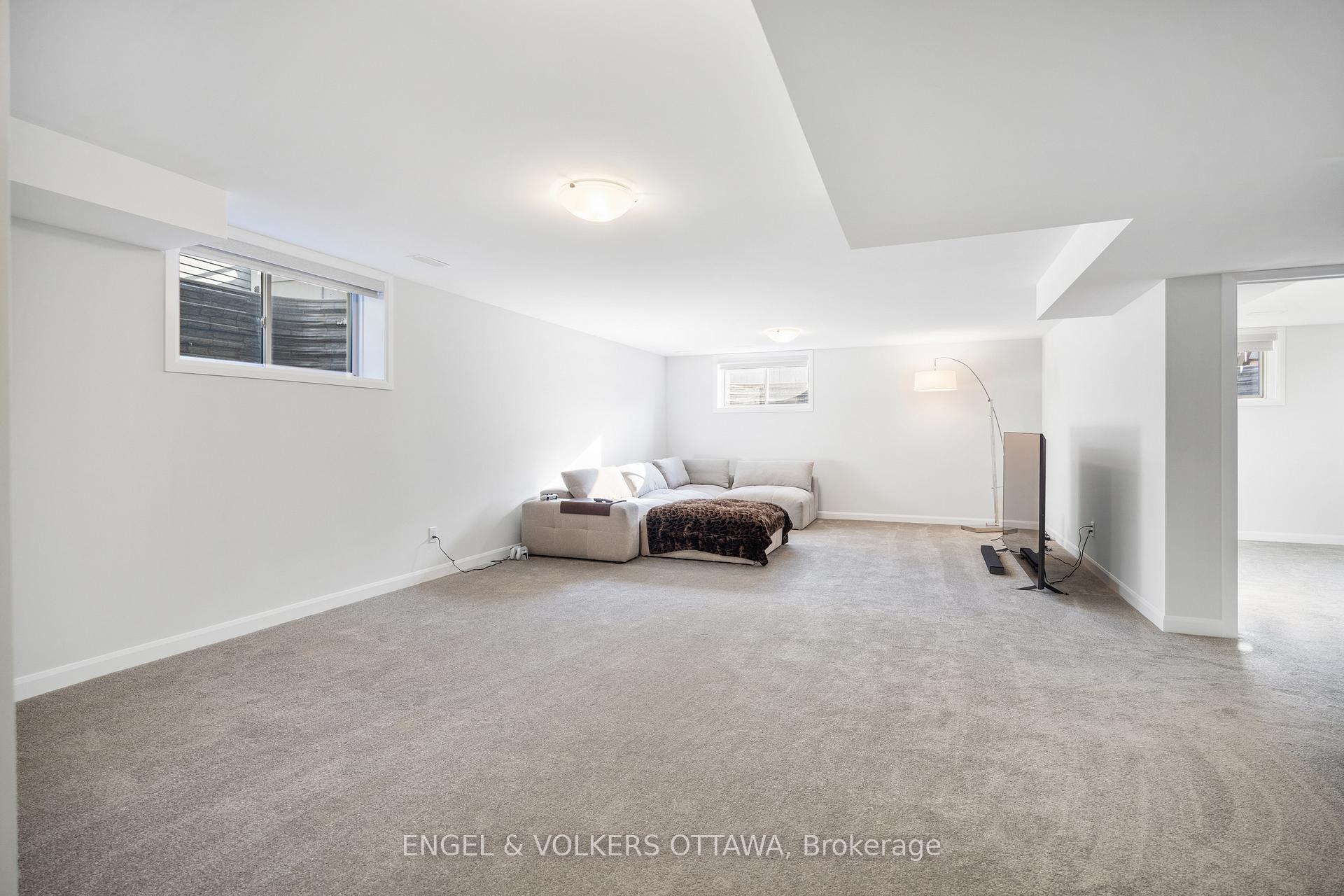 Photo 30 of 777 Coast Circle, Ottawa, Mahogany Community — HOMEH