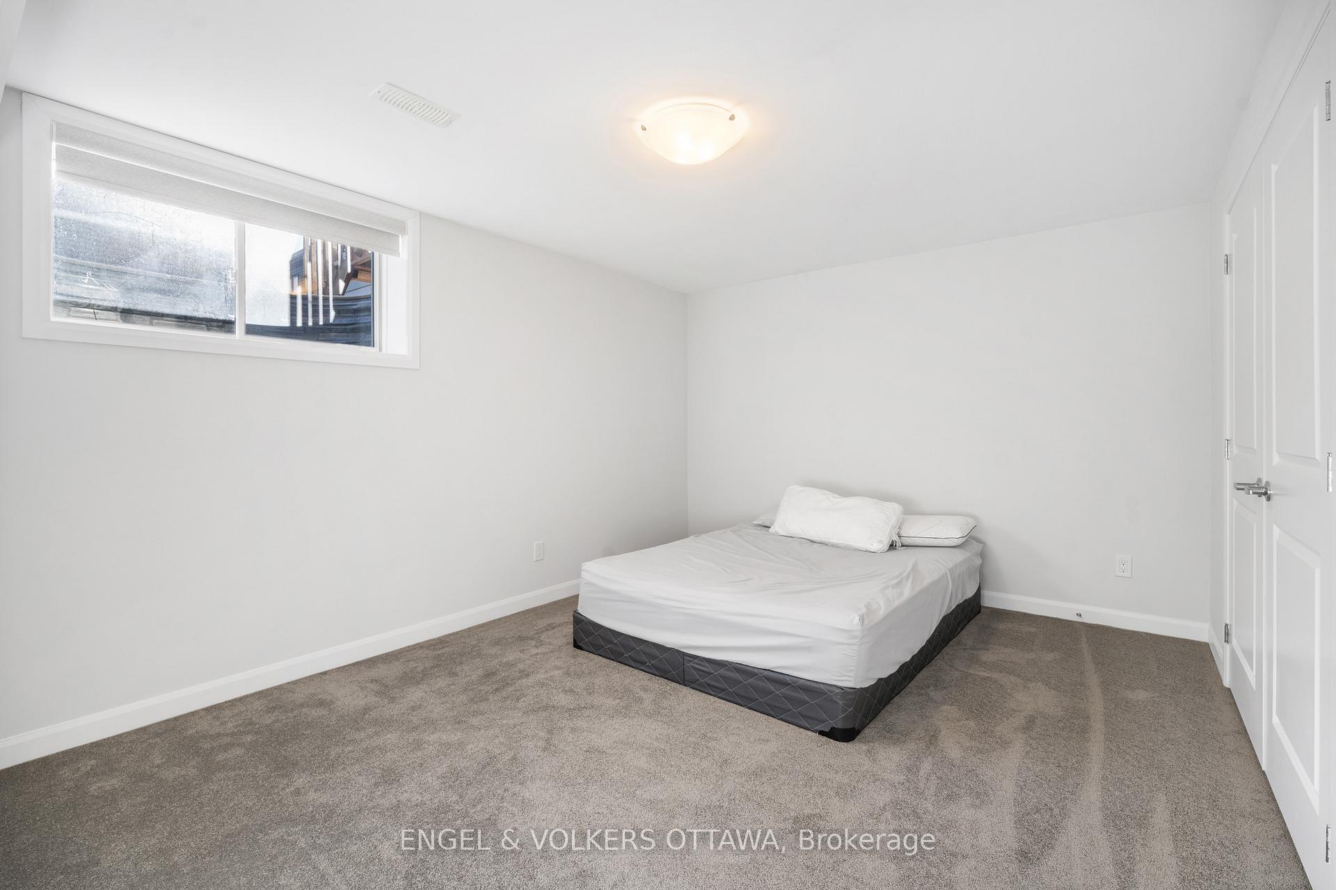 Photo 33 of 777 Coast Circle, Ottawa, Mahogany Community — HOMEH