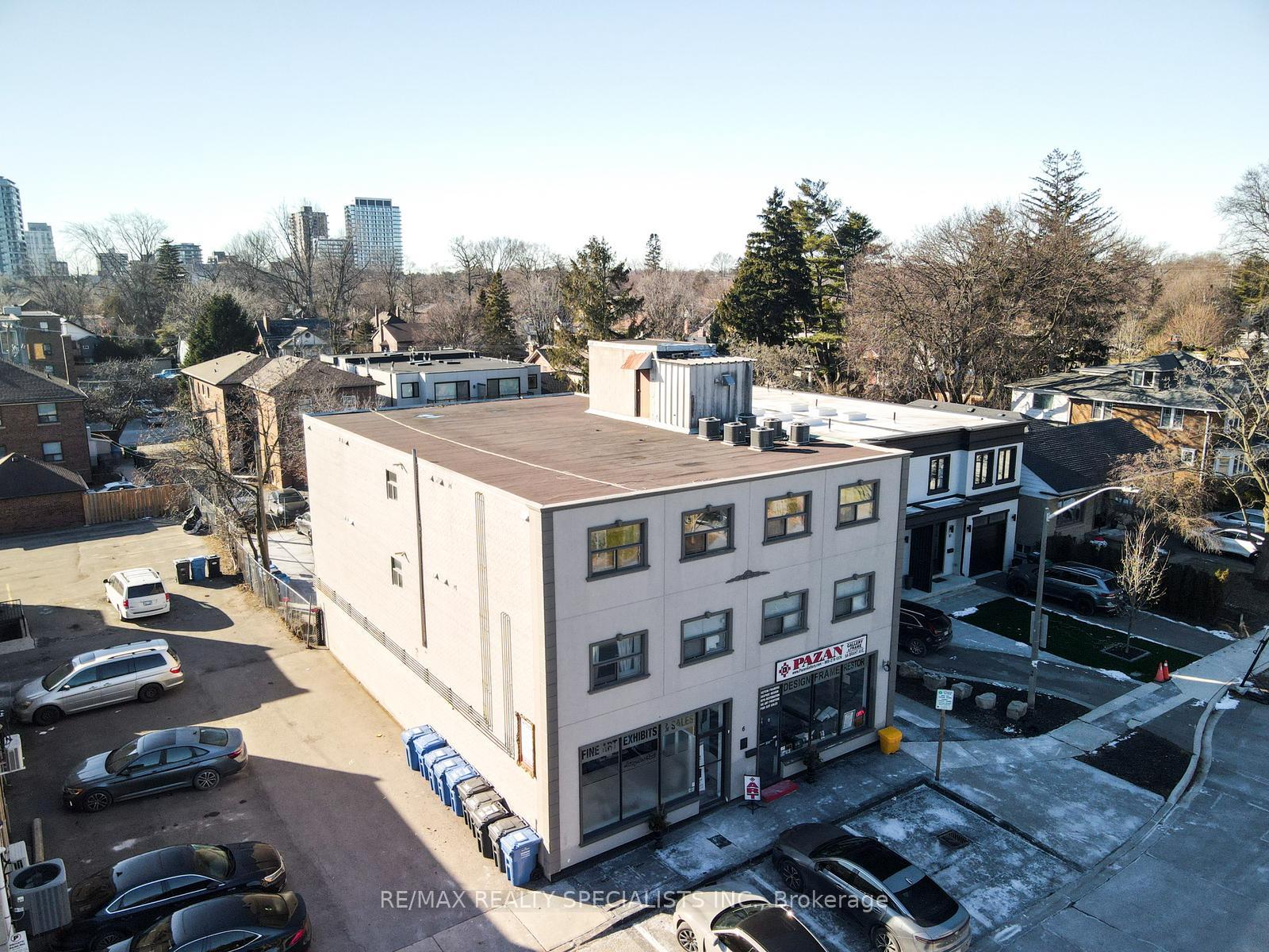 Photo 2 of 6 Brant Avenue, Mississauga, Port Credit — HOMEH