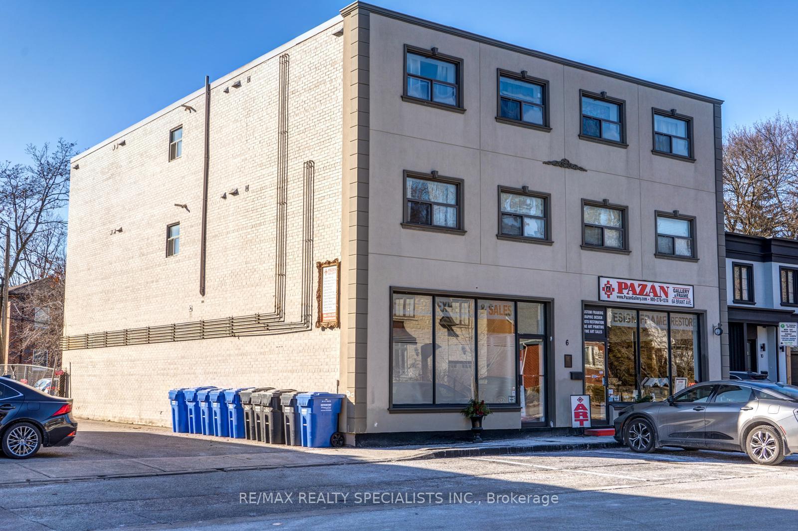 Photo 4 of 6 Brant Avenue, Mississauga, Port Credit — HOMEH