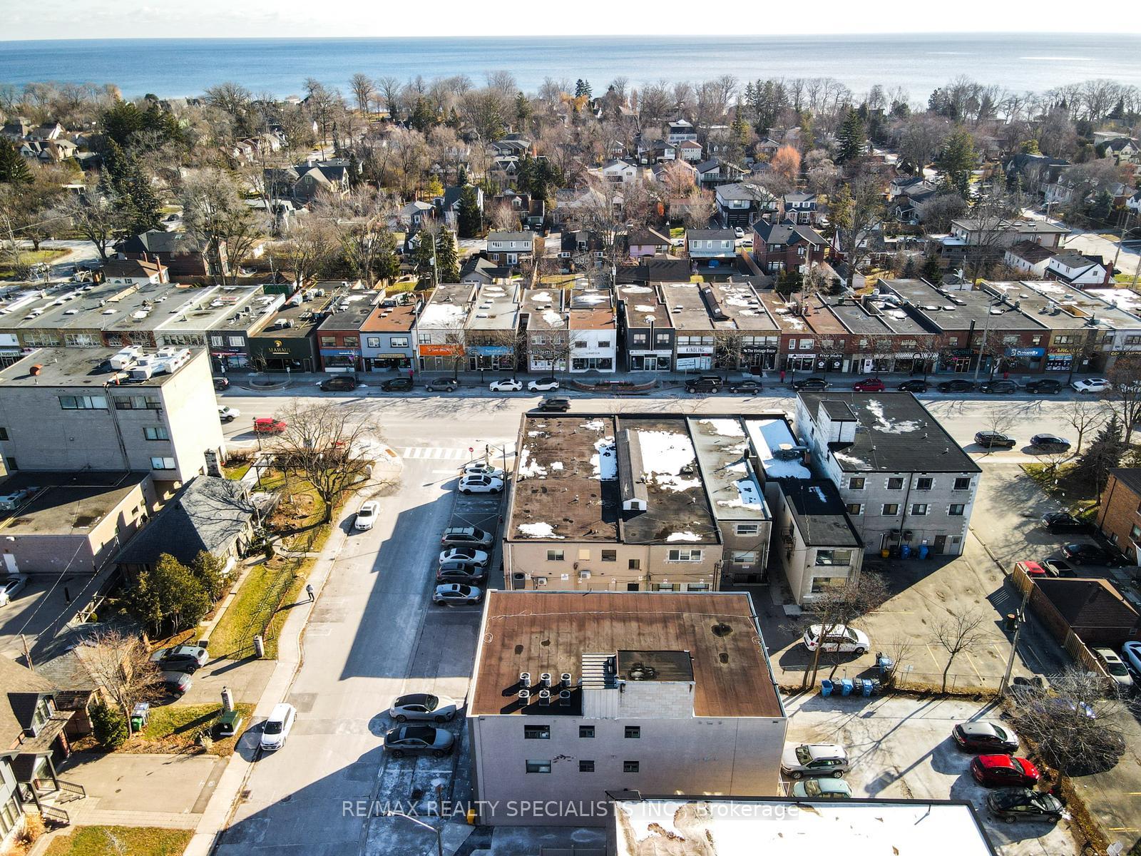 Photo 41 of 6 Brant Avenue, Mississauga, Port Credit — HOMEH
