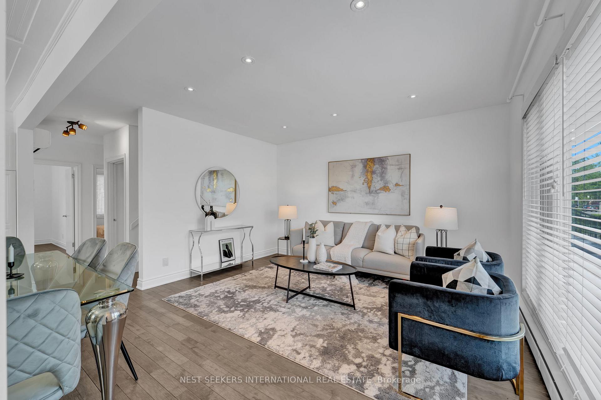 Photo 7 of 42 Fordwich Crescent, Etobicoke, Rexdale-Kipling — HOMEH