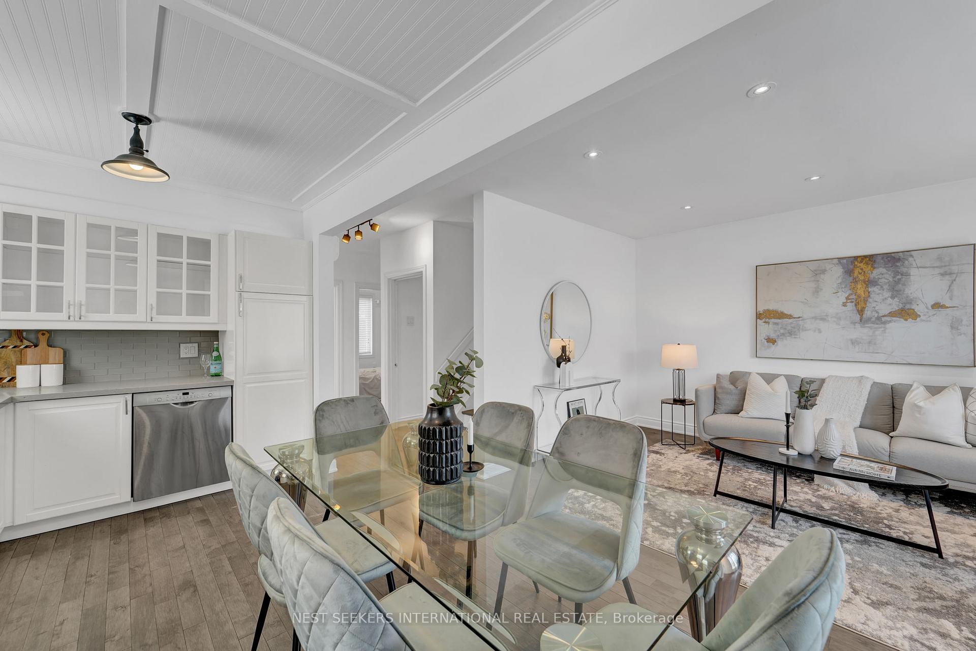 Photo 12 of 42 Fordwich Crescent, Etobicoke, Rexdale-Kipling — HOMEH